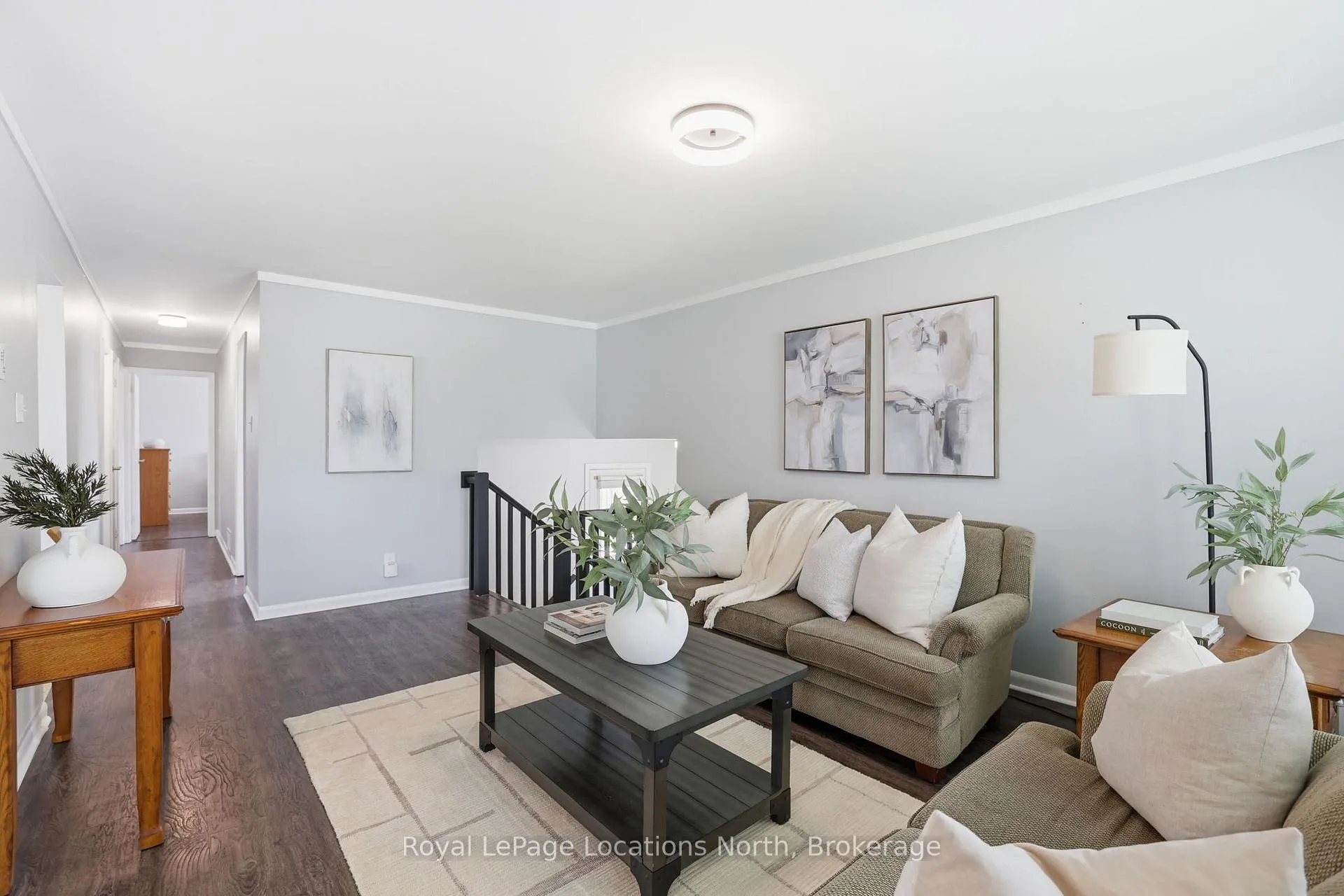 Photo 15 of 30 Courtice Crescent, Collingwood — HOMEH