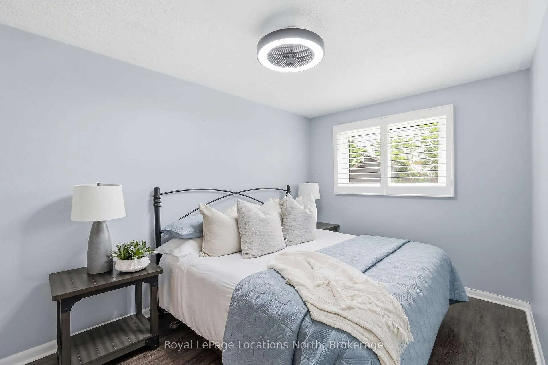 Photo 16 of 30 Courtice Crescent, Collingwood — HOMEH
