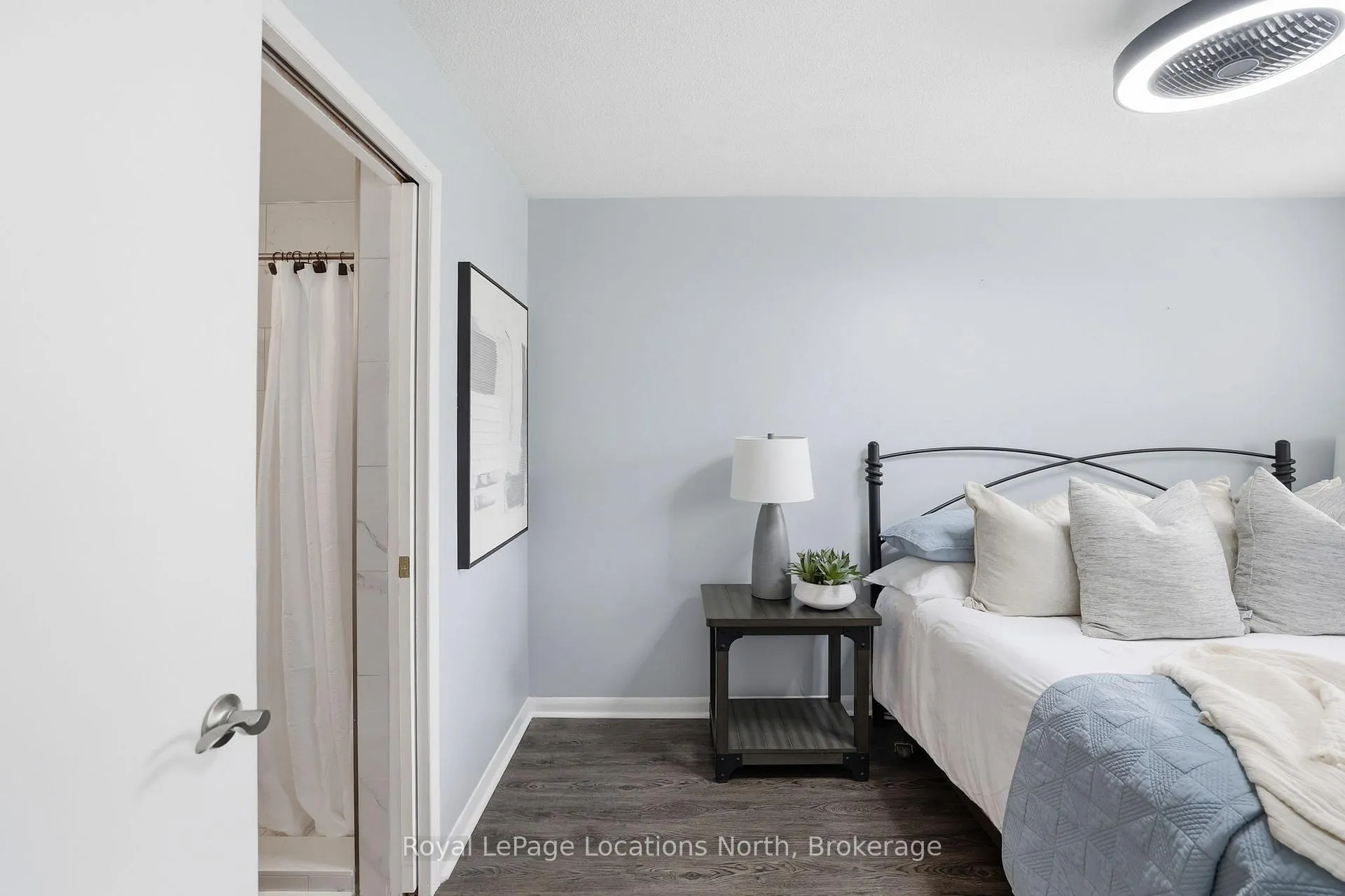 Photo 17 of 30 Courtice Crescent, Collingwood — HOMEH