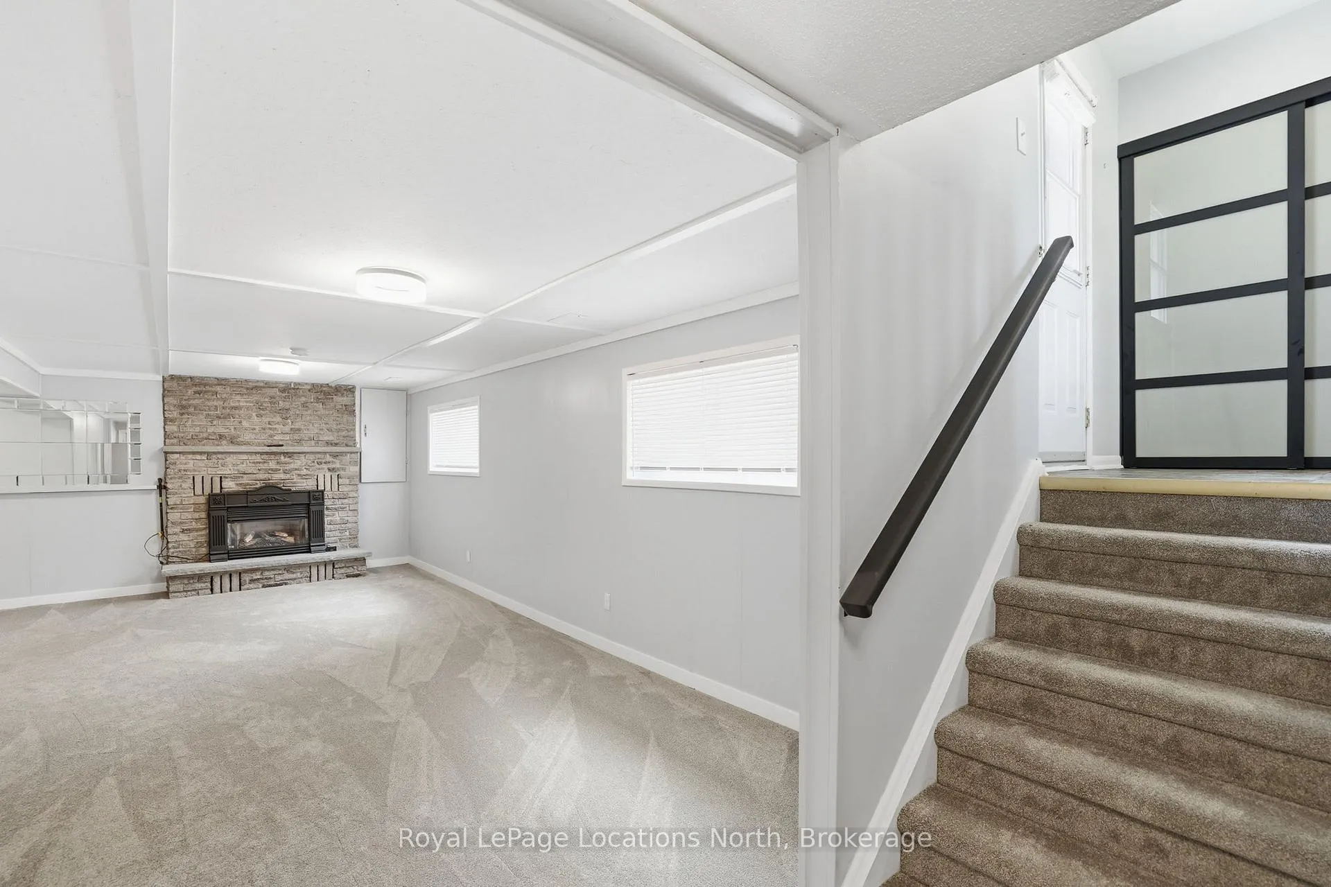 Photo 26 of 30 Courtice Crescent, Collingwood — HOMEH