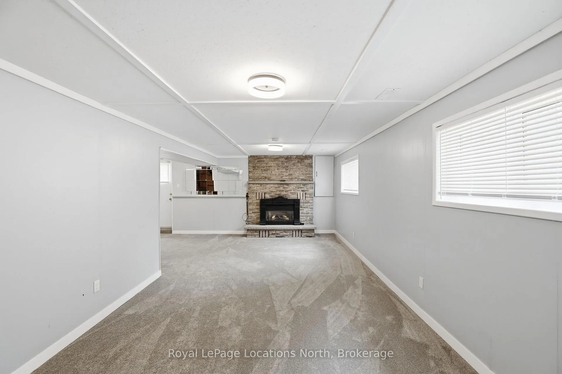 Photo 28 of 30 Courtice Crescent, Collingwood — HOMEH