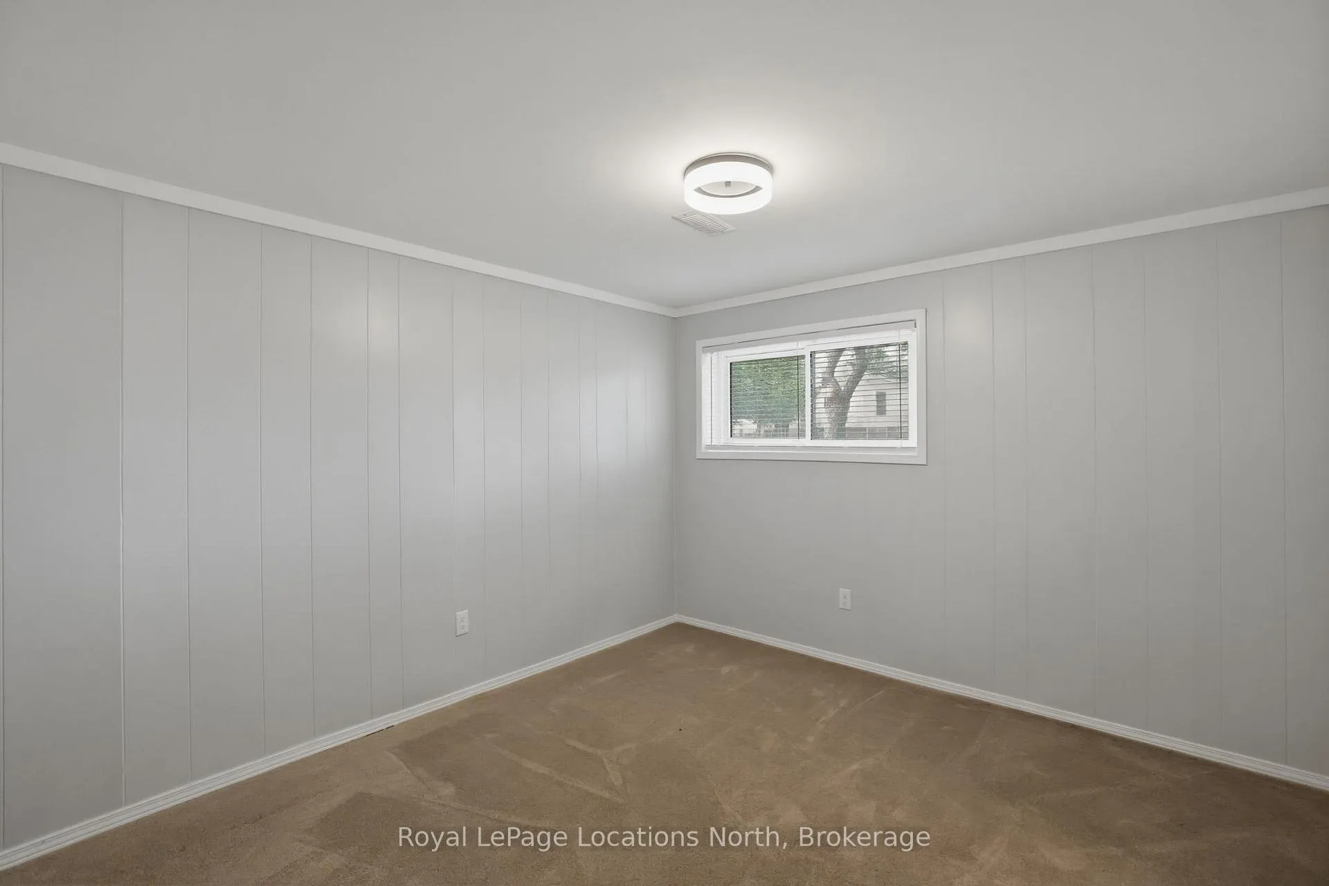 Photo 31 of 30 Courtice Crescent, Collingwood — HOMEH