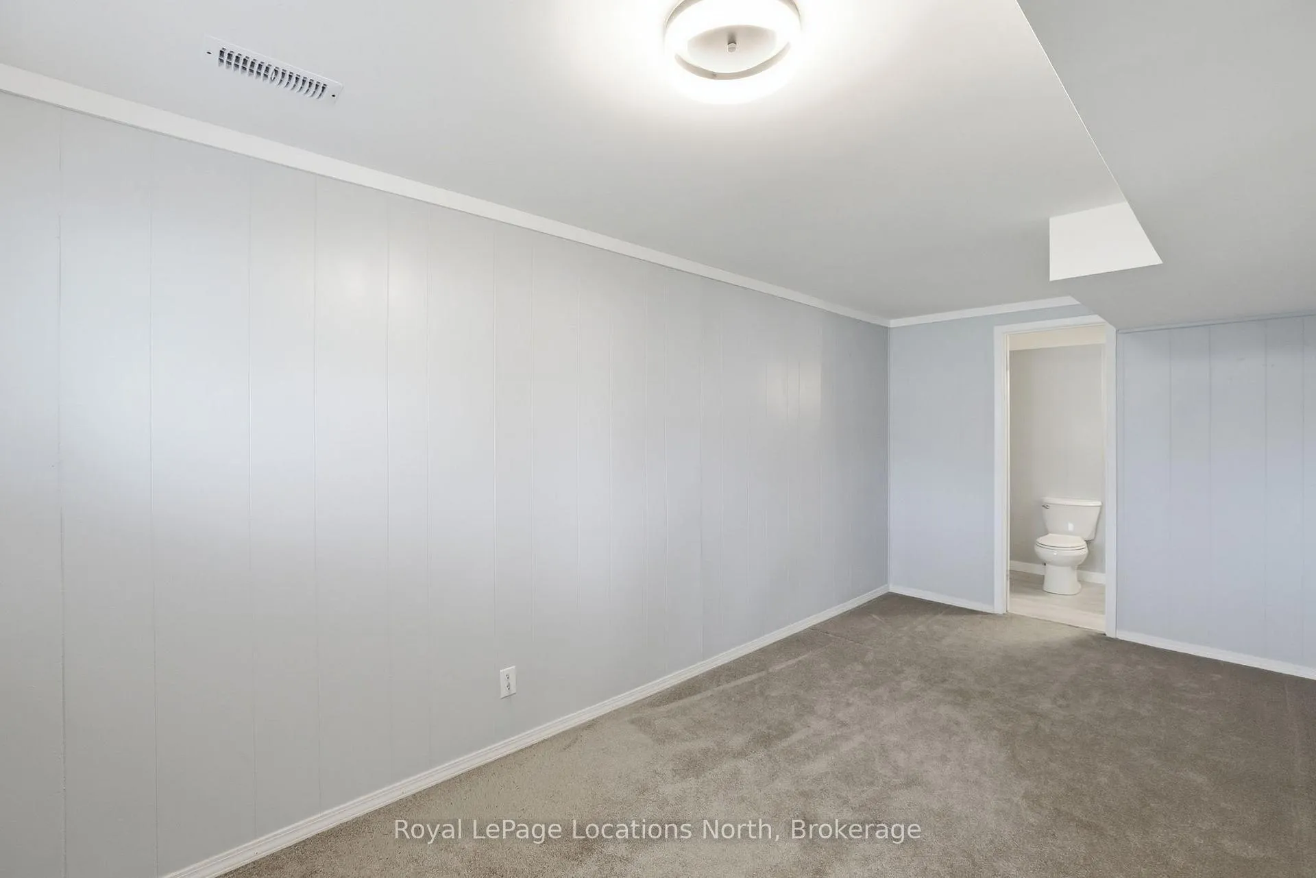 Photo 34 of 30 Courtice Crescent, Collingwood — HOMEH