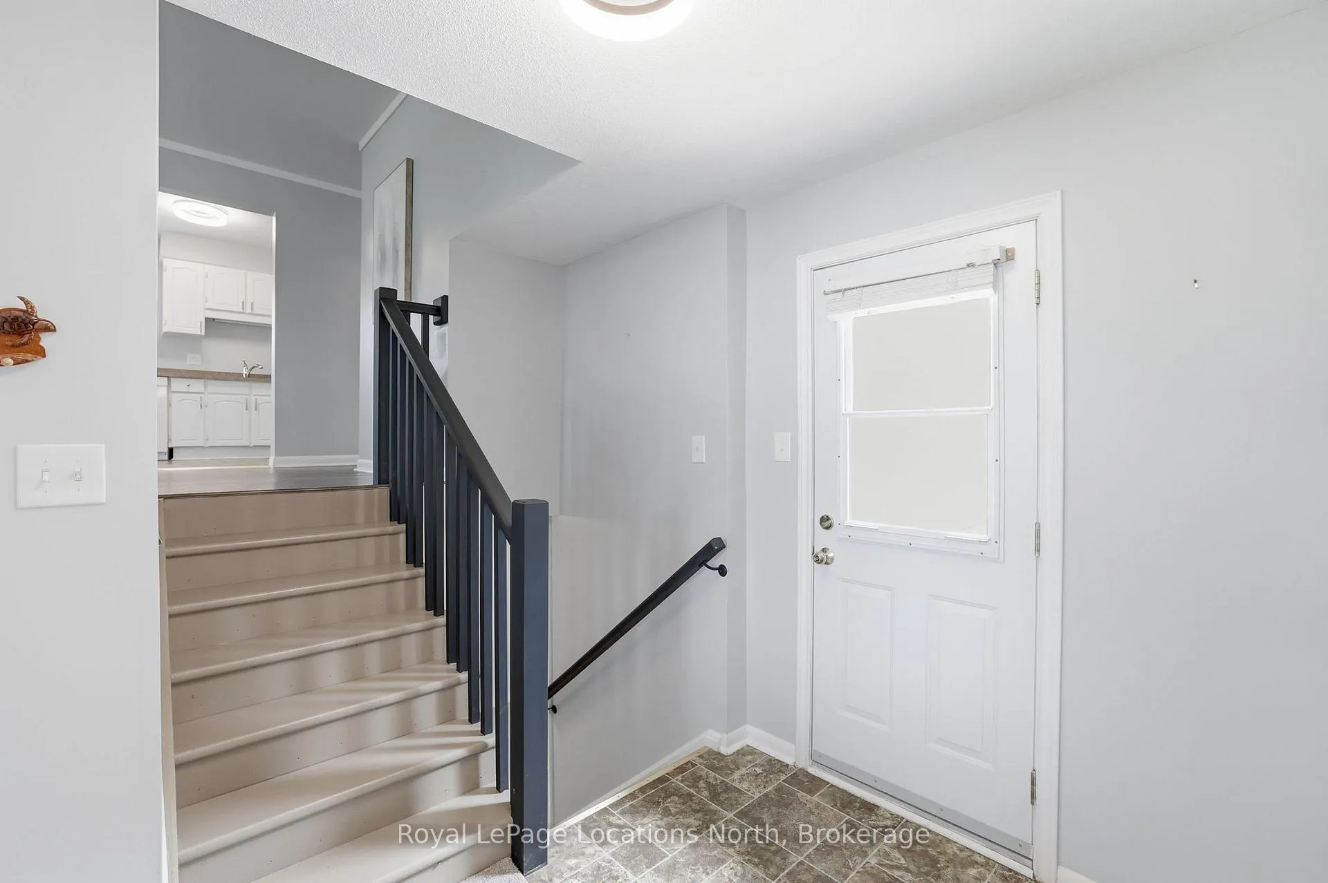 Photo 38 of 30 Courtice Crescent, Collingwood — HOMEH