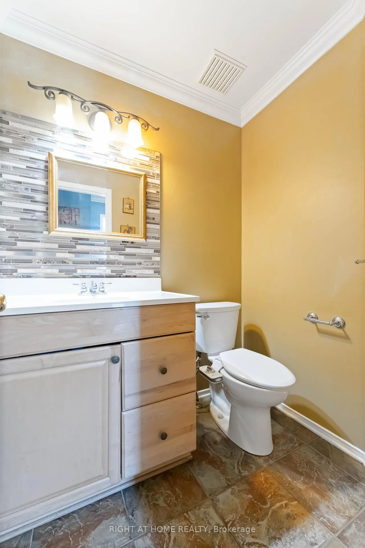 Photo 12 of 160 Grassy Plains Drive, Ottawa, Kanata - Emerald Meadows/Trailwest — HOMEH