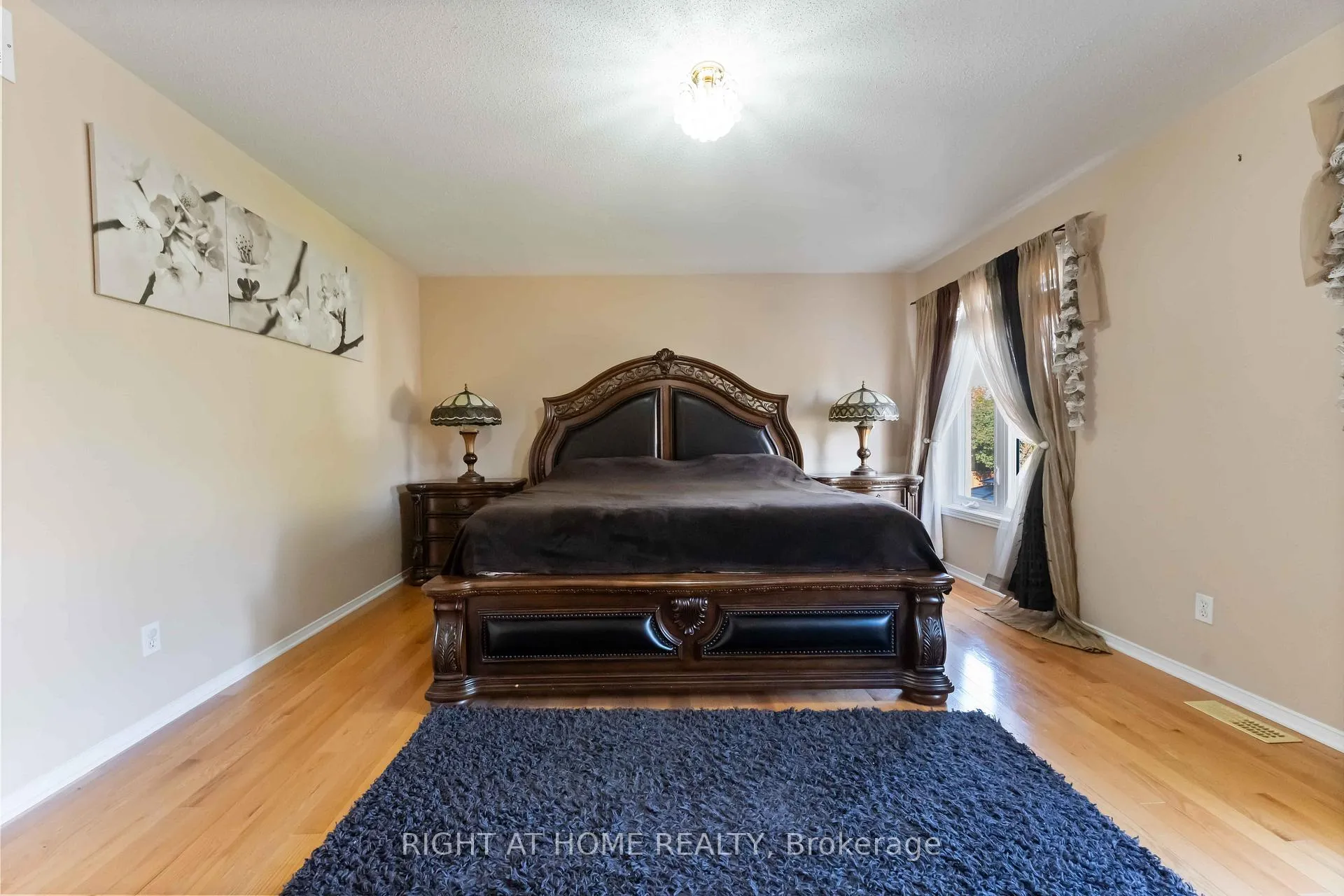Photo 15 of 160 Grassy Plains Drive, Ottawa, Kanata - Emerald Meadows/Trailwest — HOMEH