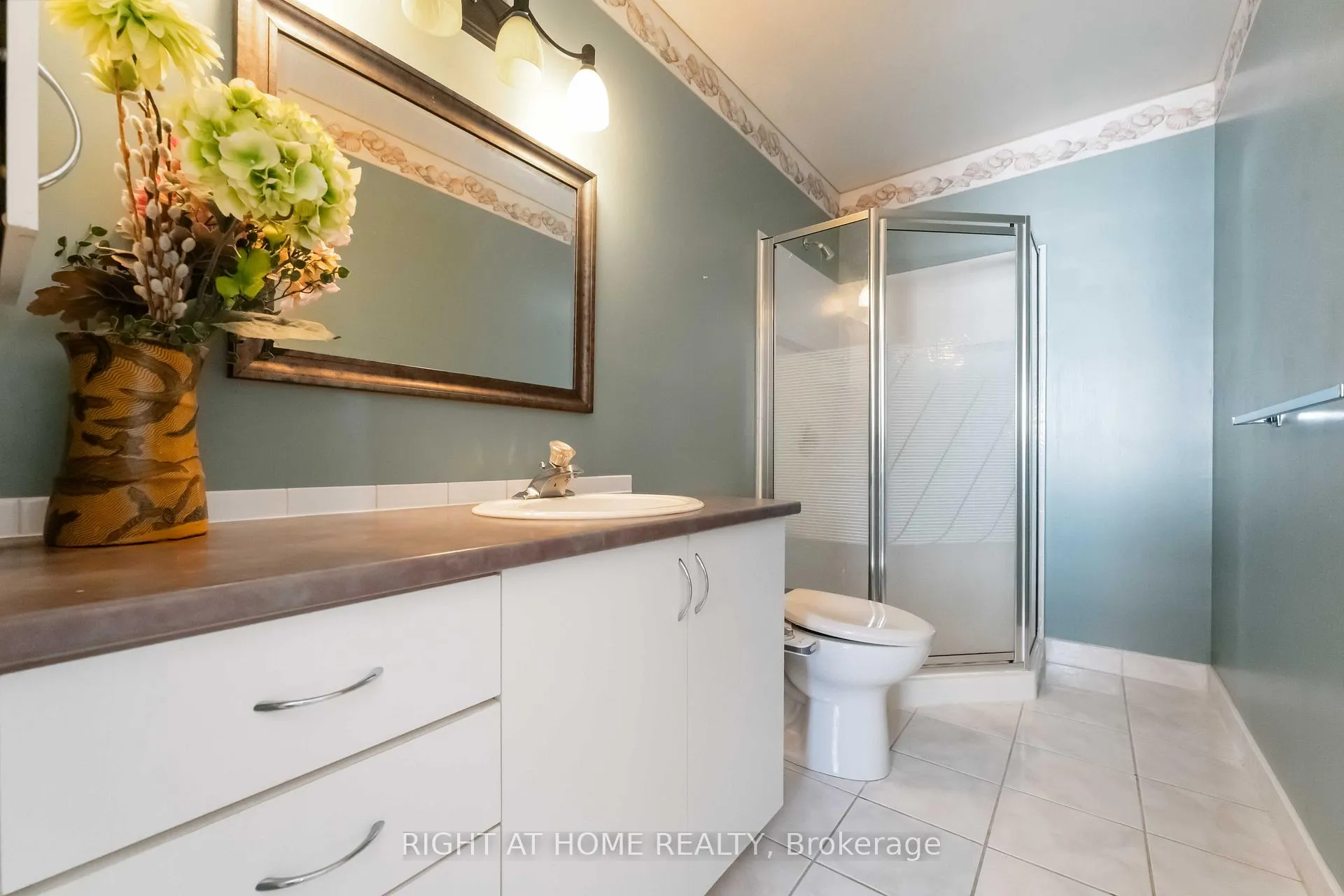 Photo 18 of 160 Grassy Plains Drive, Ottawa, Kanata - Emerald Meadows/Trailwest — HOMEH