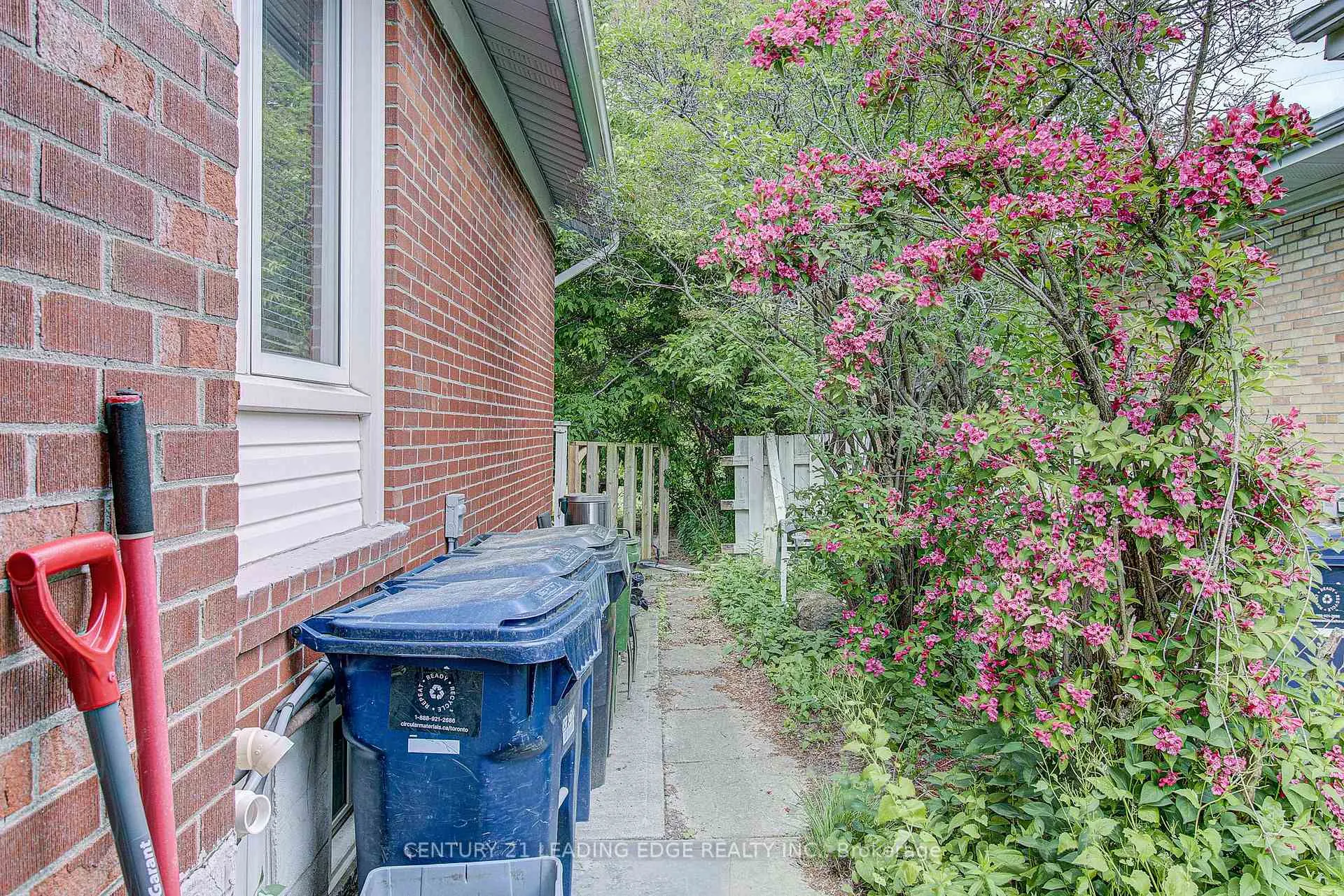 Photo 33 of 124 Haileybury Drive, Scarborough, Bendale — HOMEH