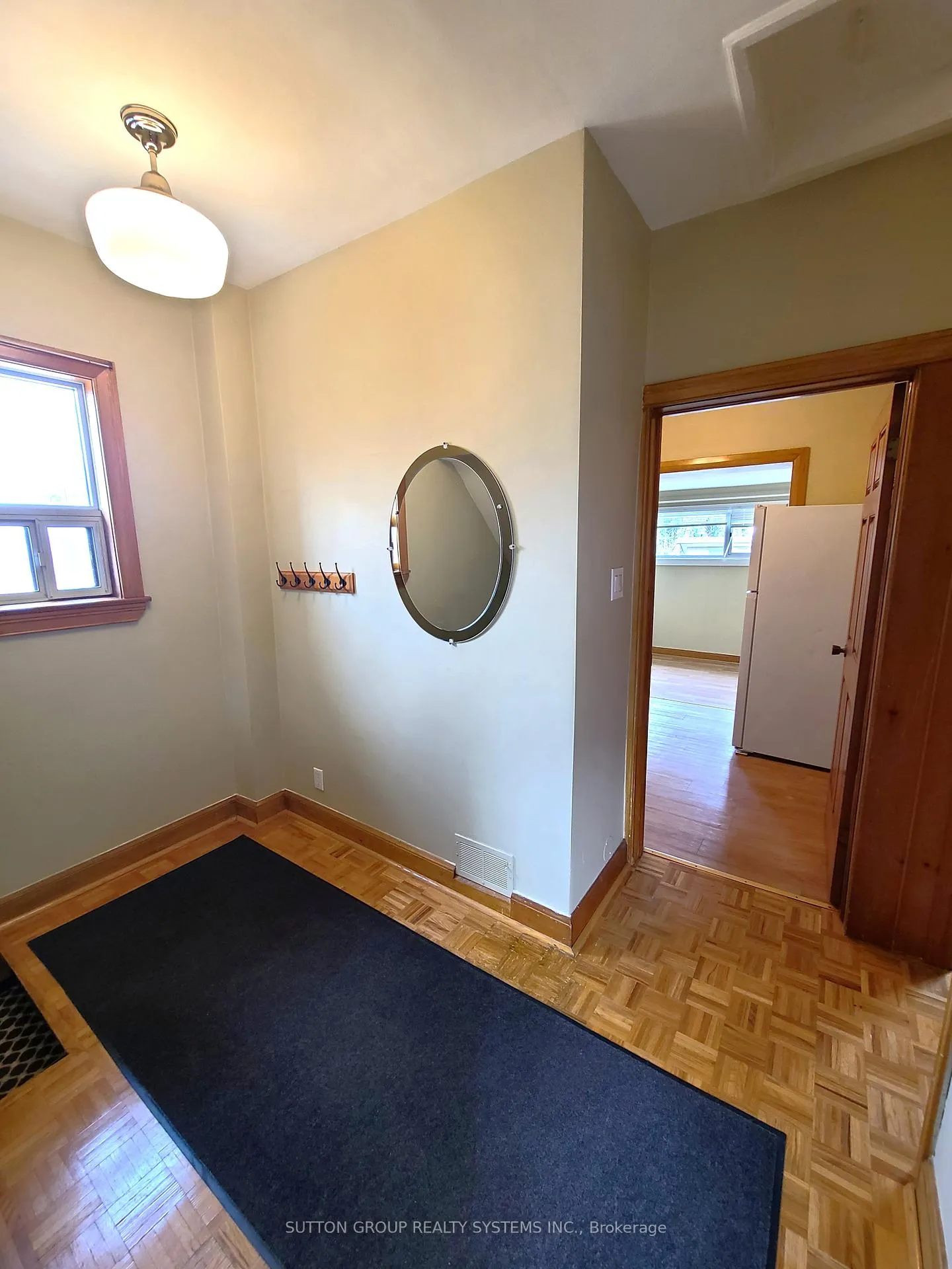 Photo 3 of 177 Brookside Avenue, Toronto, Runnymede-Bloor West Village — HOMEH