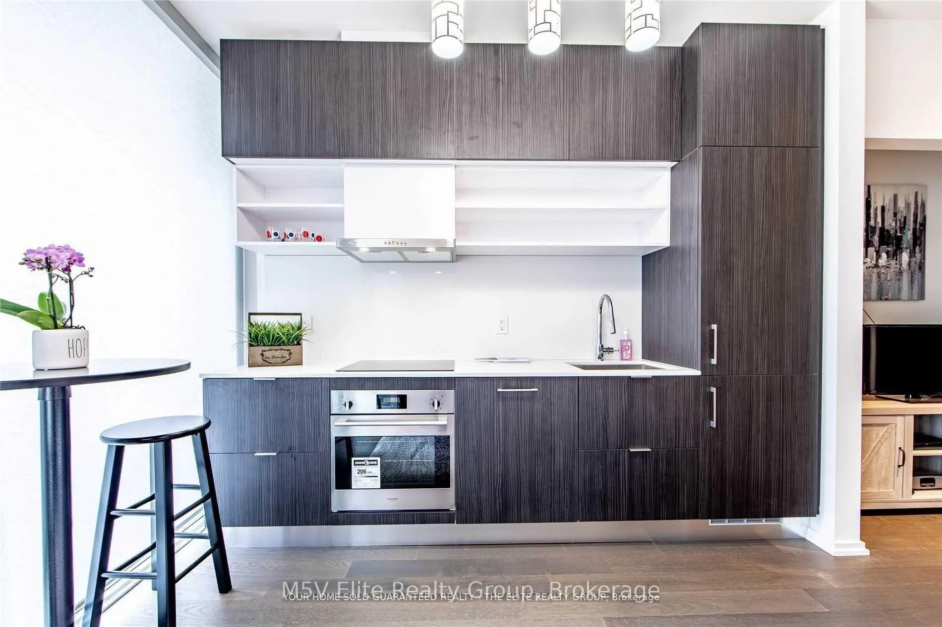 Photo 2 of Unit 1512, 5 Soudan Avenue, Toronto, Mount Pleasant West — HOMEH