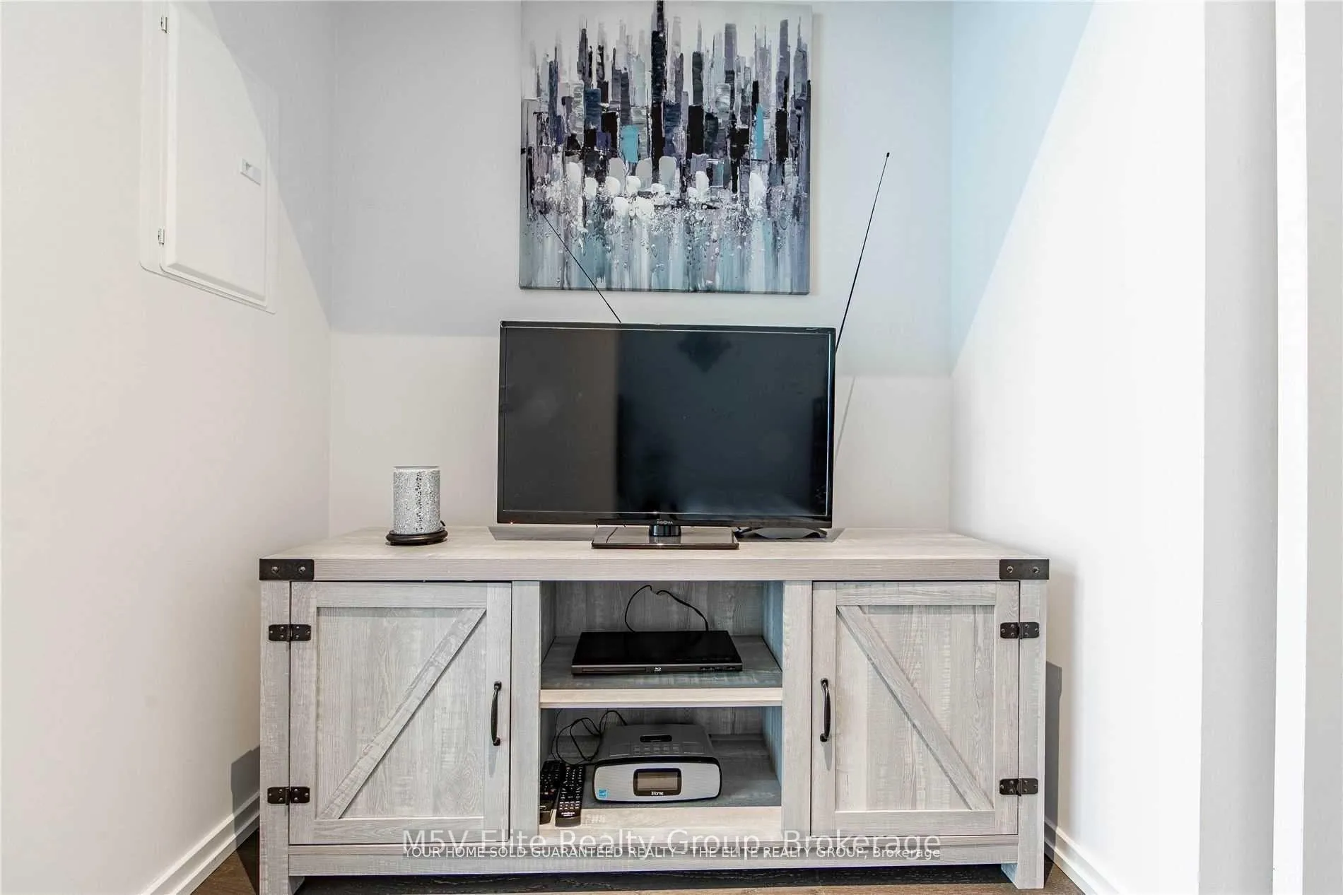 Photo 6 of Unit 1512, 5 Soudan Avenue, Toronto, Mount Pleasant West — HOMEH
