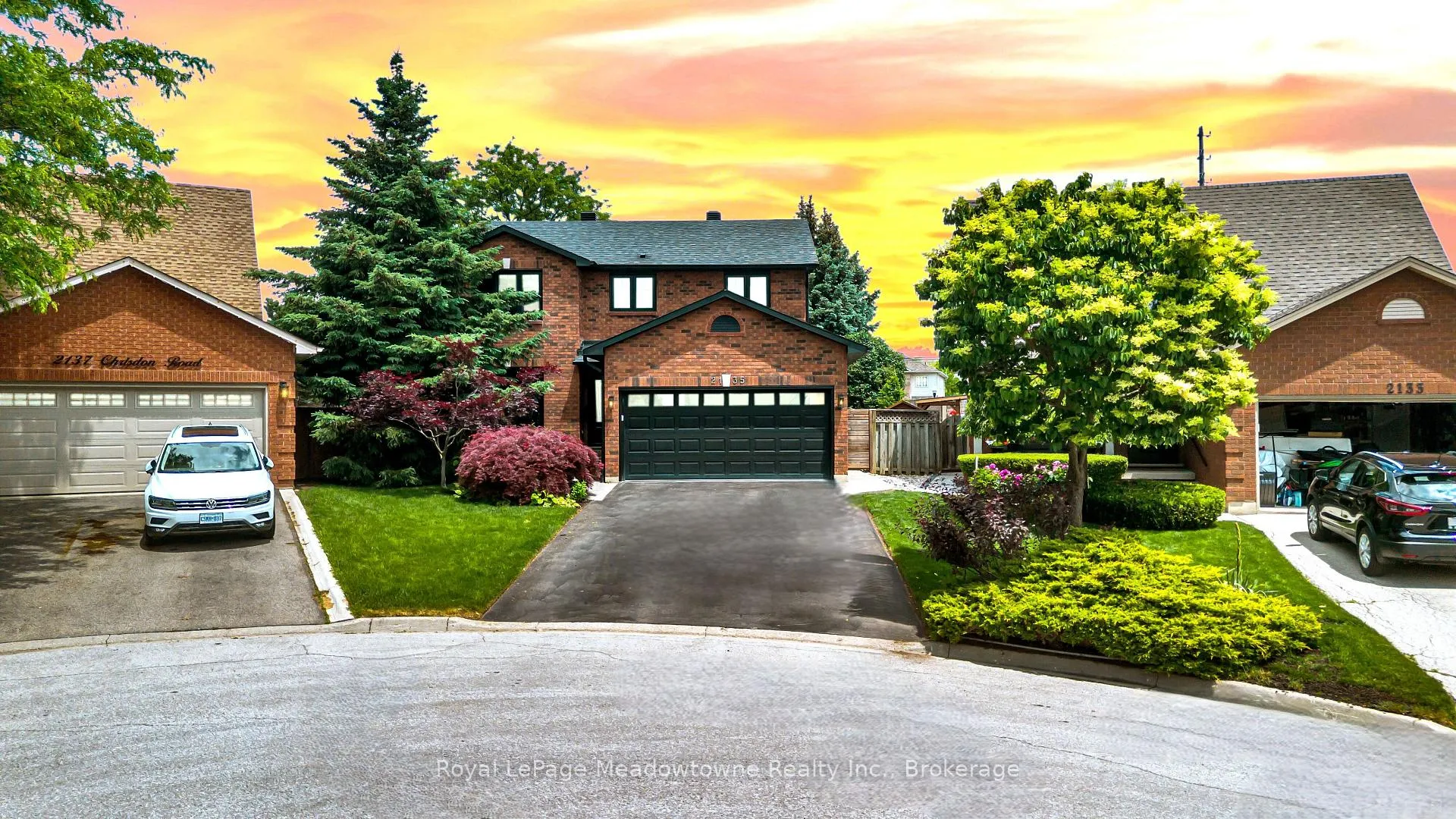 Photo 1 of 2135 Chrisdon Road, Burlington, Headon — HOMEH