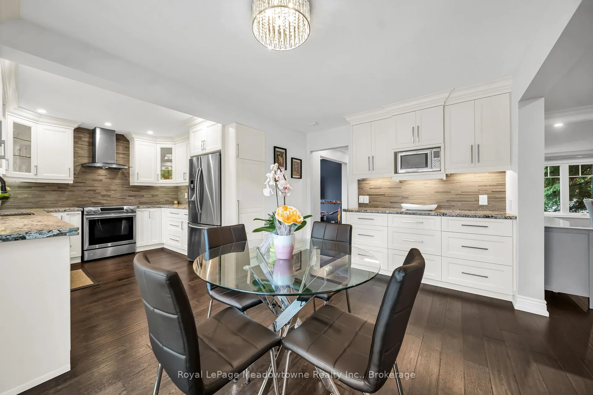 Photo 5 of 2135 Chrisdon Road, Burlington, Headon — HOMEH