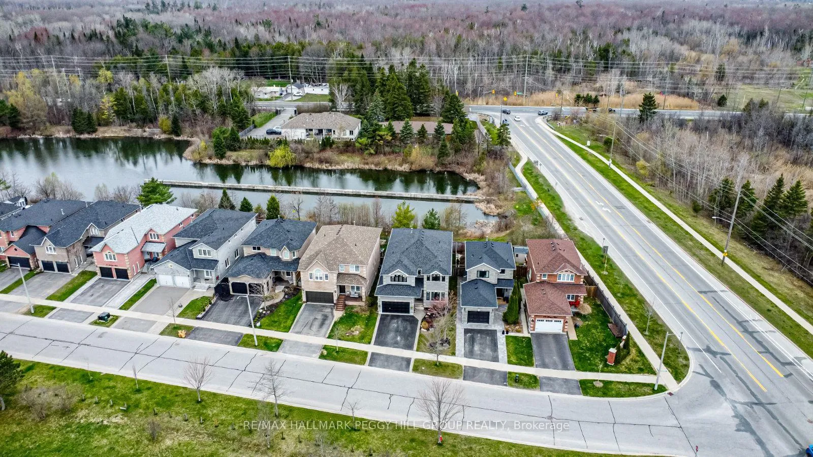 Photo 2 of 99 McIntyre Drive, Barrie, Ardagh — HOMEH