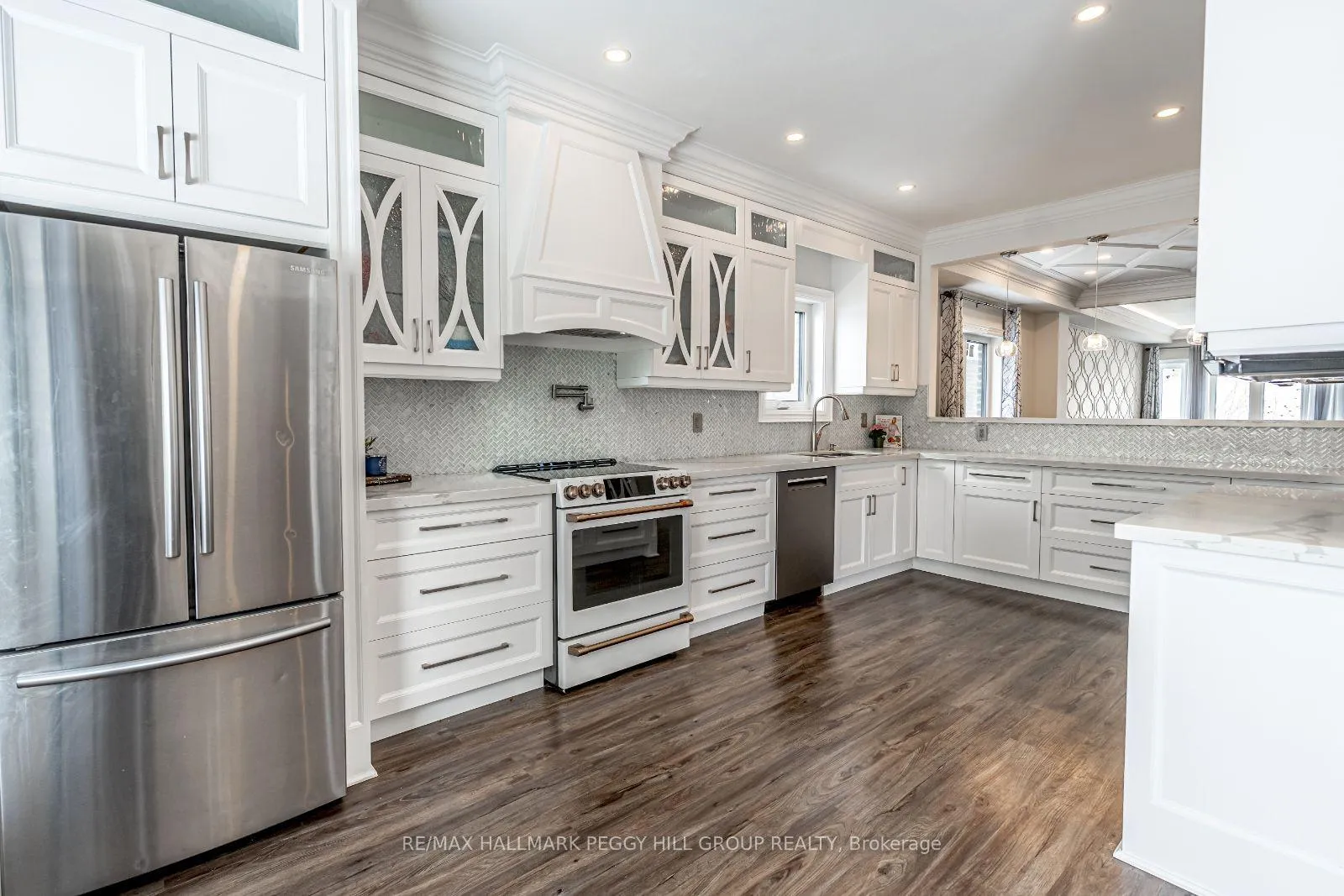 Photo 6 of 99 McIntyre Drive, Barrie, Ardagh — HOMEH