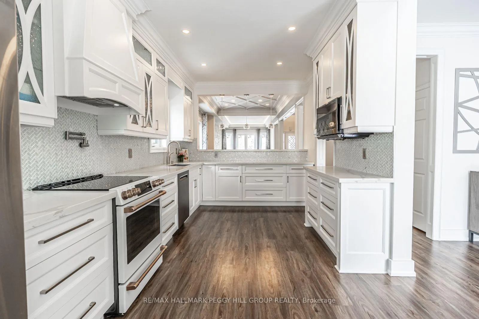 Photo 8 of 99 McIntyre Drive, Barrie, Ardagh — HOMEH