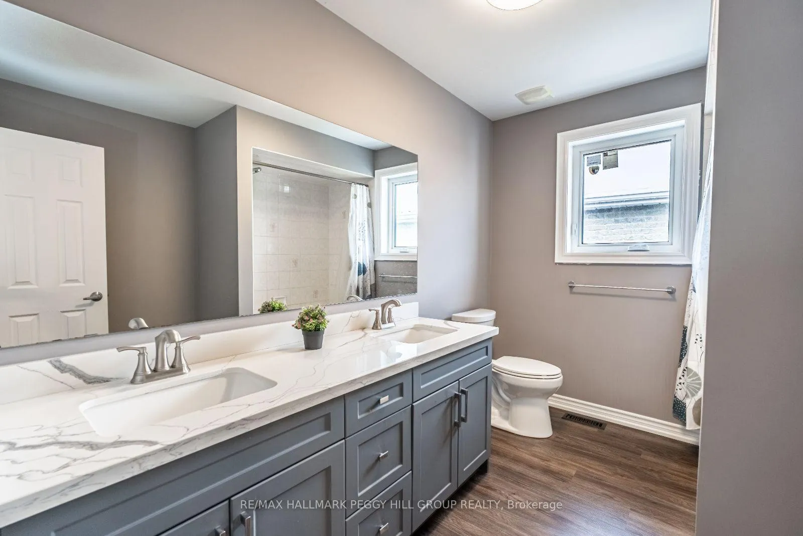 Photo 25 of 99 McIntyre Drive, Barrie, Ardagh — HOMEH