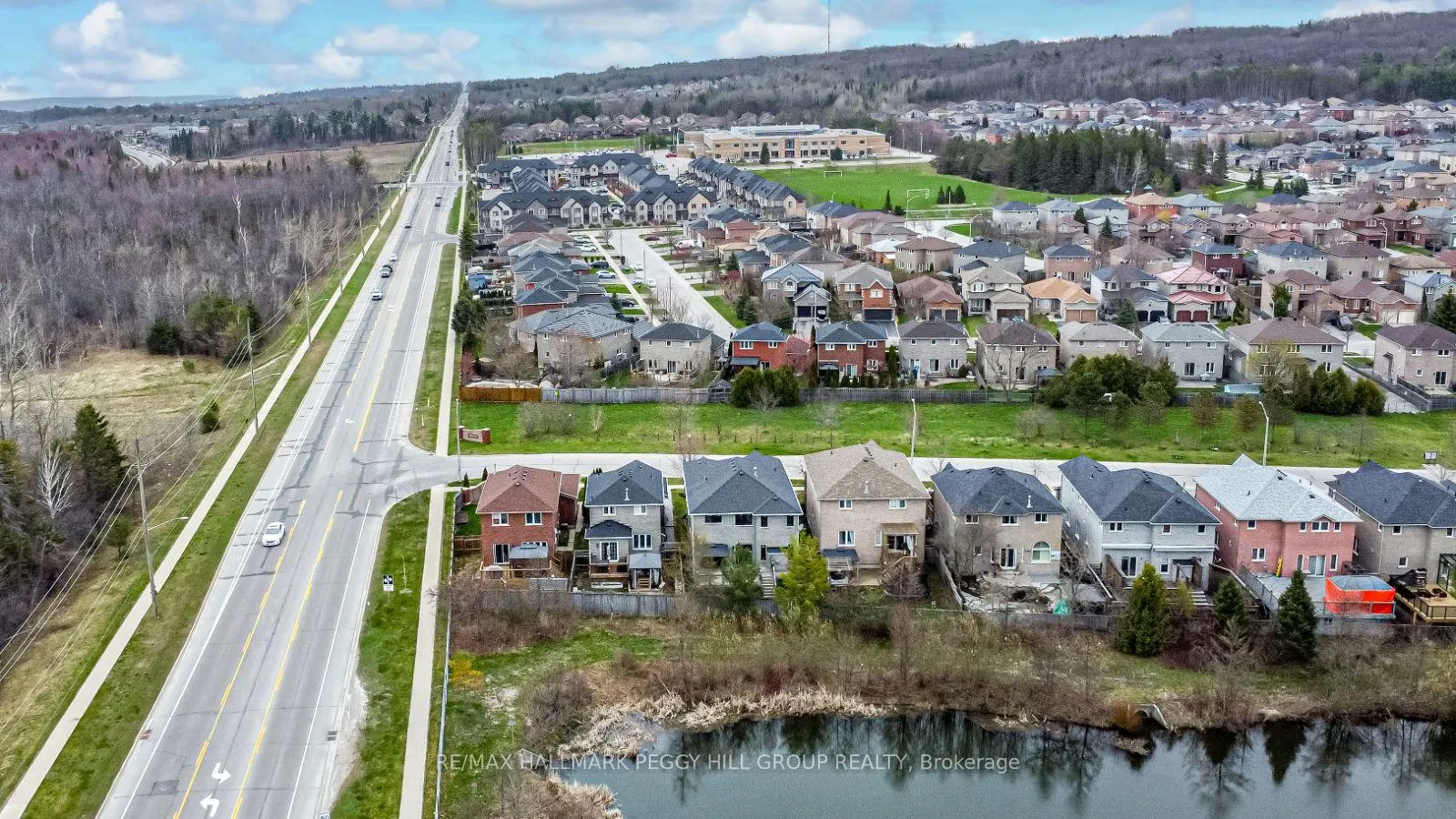 Photo 31 of 99 McIntyre Drive, Barrie, Ardagh — HOMEH