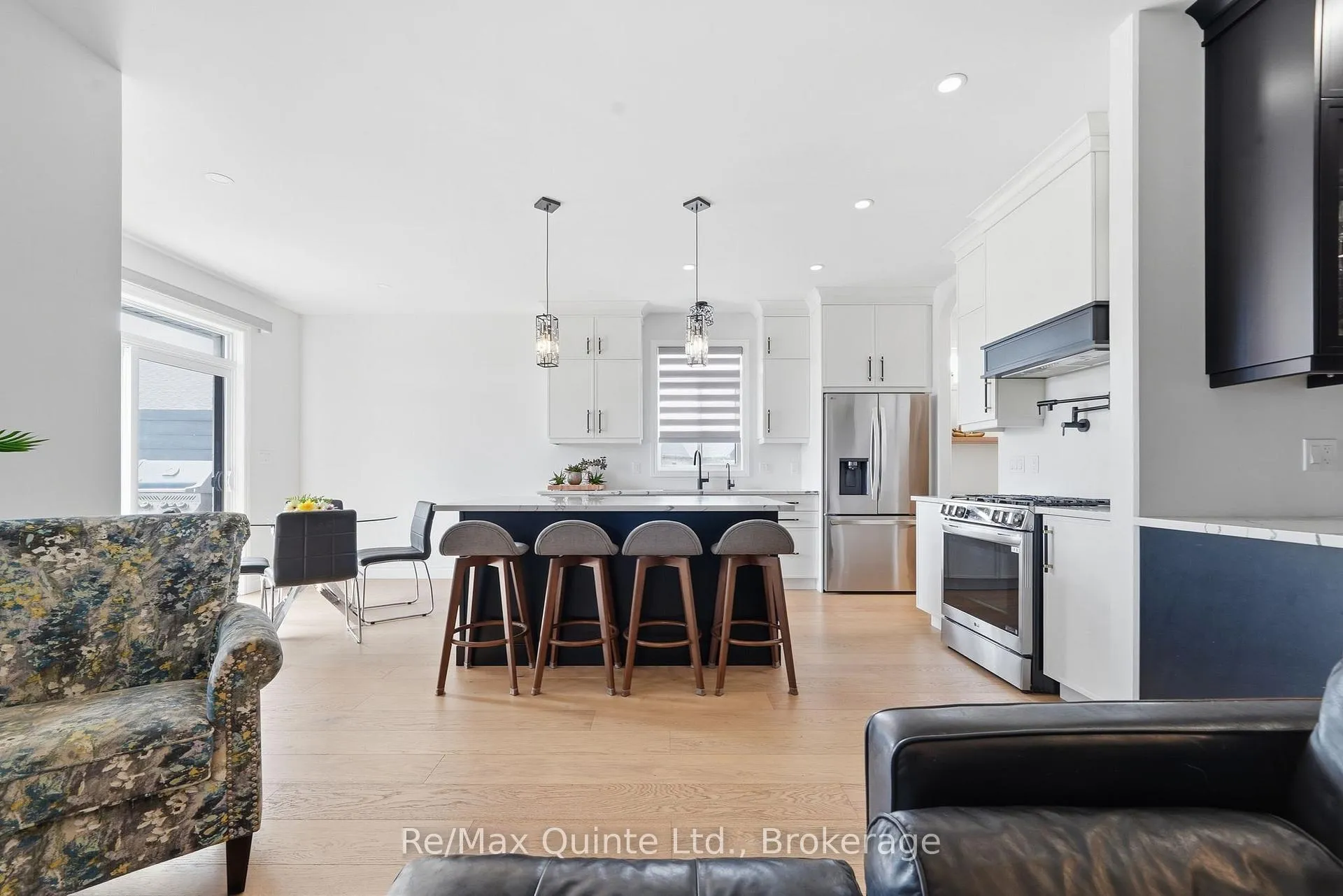 Photo 5 of 110 Raycroft Drive, Belleville, Thurlow Ward — HOMEH