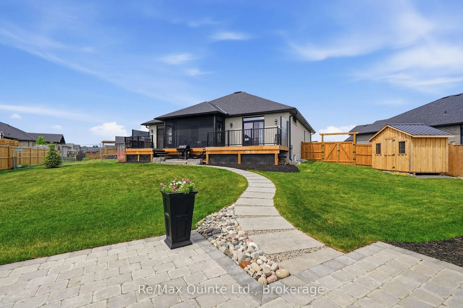 Photo 35 of 110 Raycroft Drive, Belleville, Thurlow Ward — HOMEH