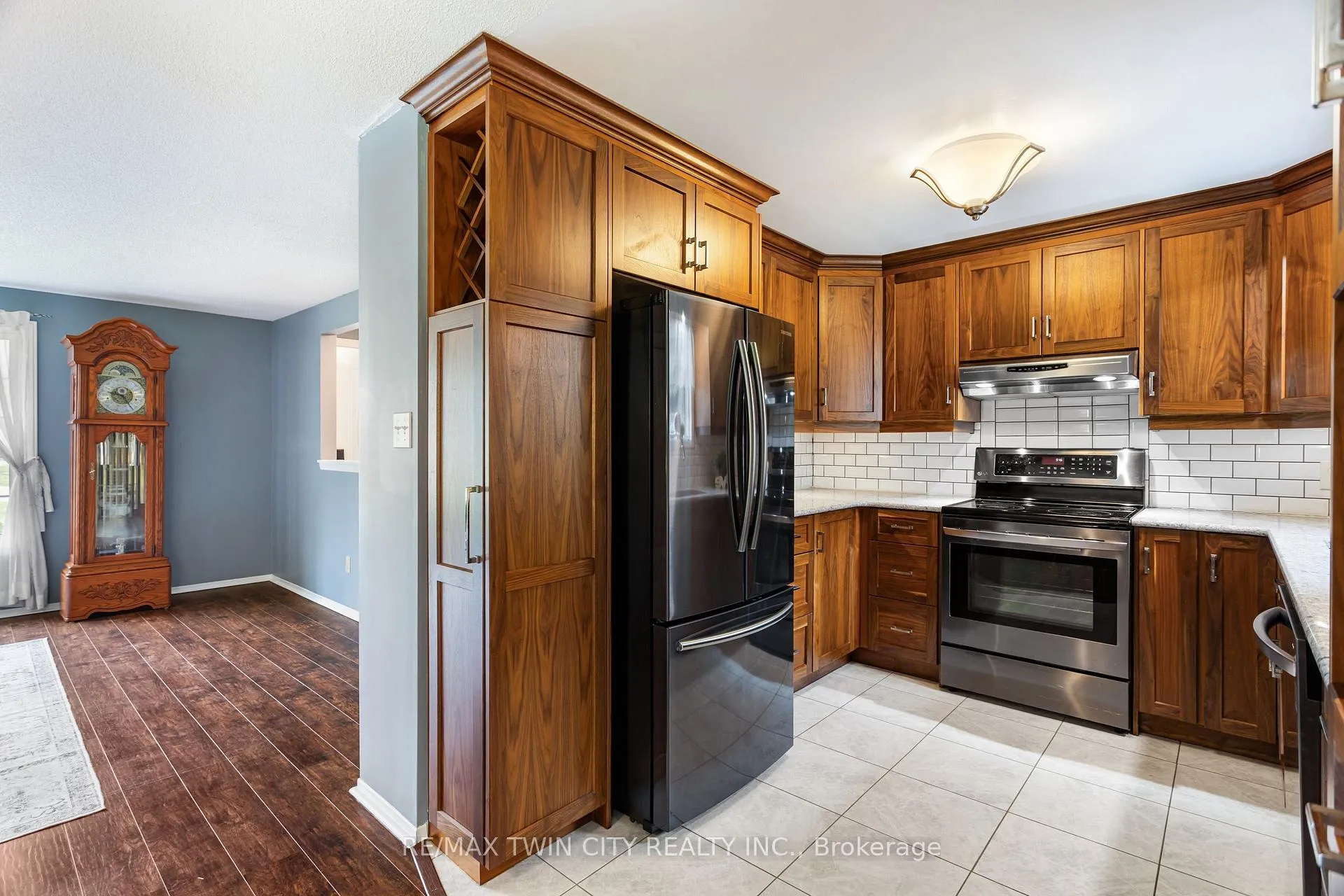 Photo 18 of 3 Sunshine Place, Wilmot — HOMEH