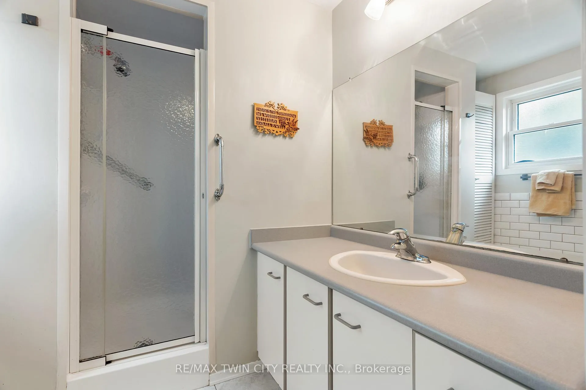 Photo 32 of 3 Sunshine Place, Wilmot — HOMEH