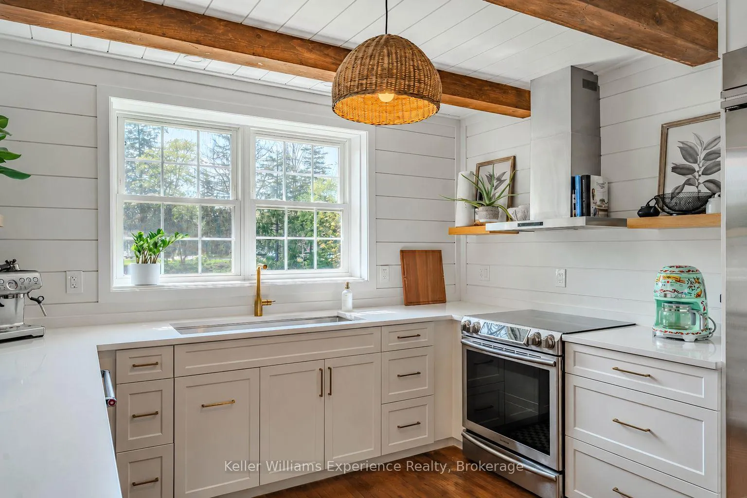 Photo 19 of 211 5th Street E, Owen Sound — HOMEH