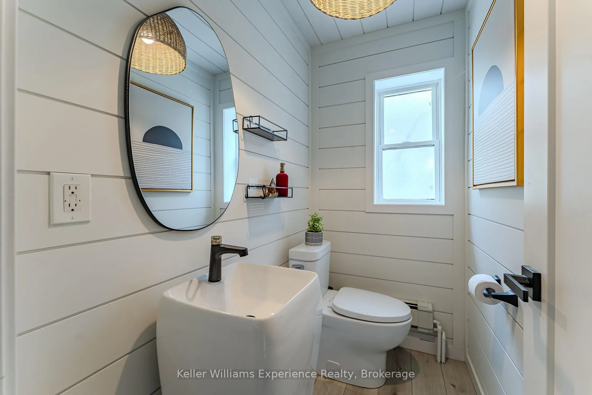 Photo 23 of 211 5th Street E, Owen Sound — HOMEH