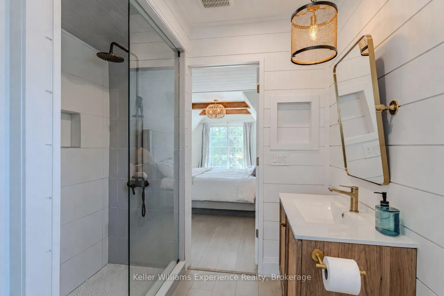 Photo 32 of 211 5th Street E, Owen Sound — HOMEH