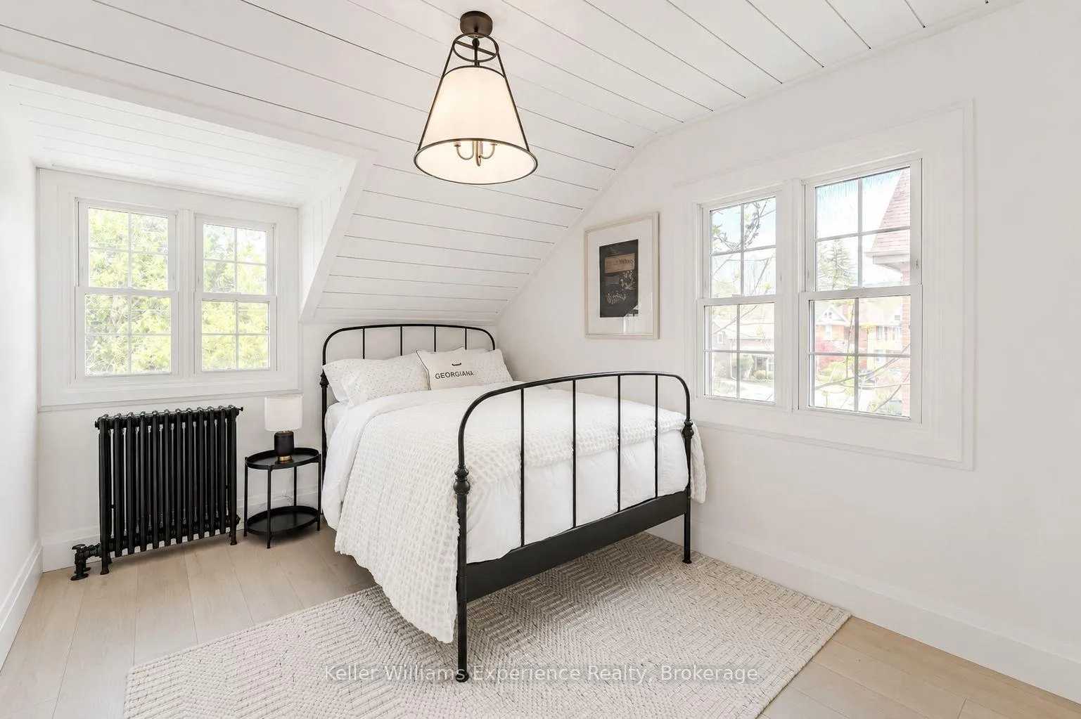 Photo 37 of 211 5th Street E, Owen Sound — HOMEH