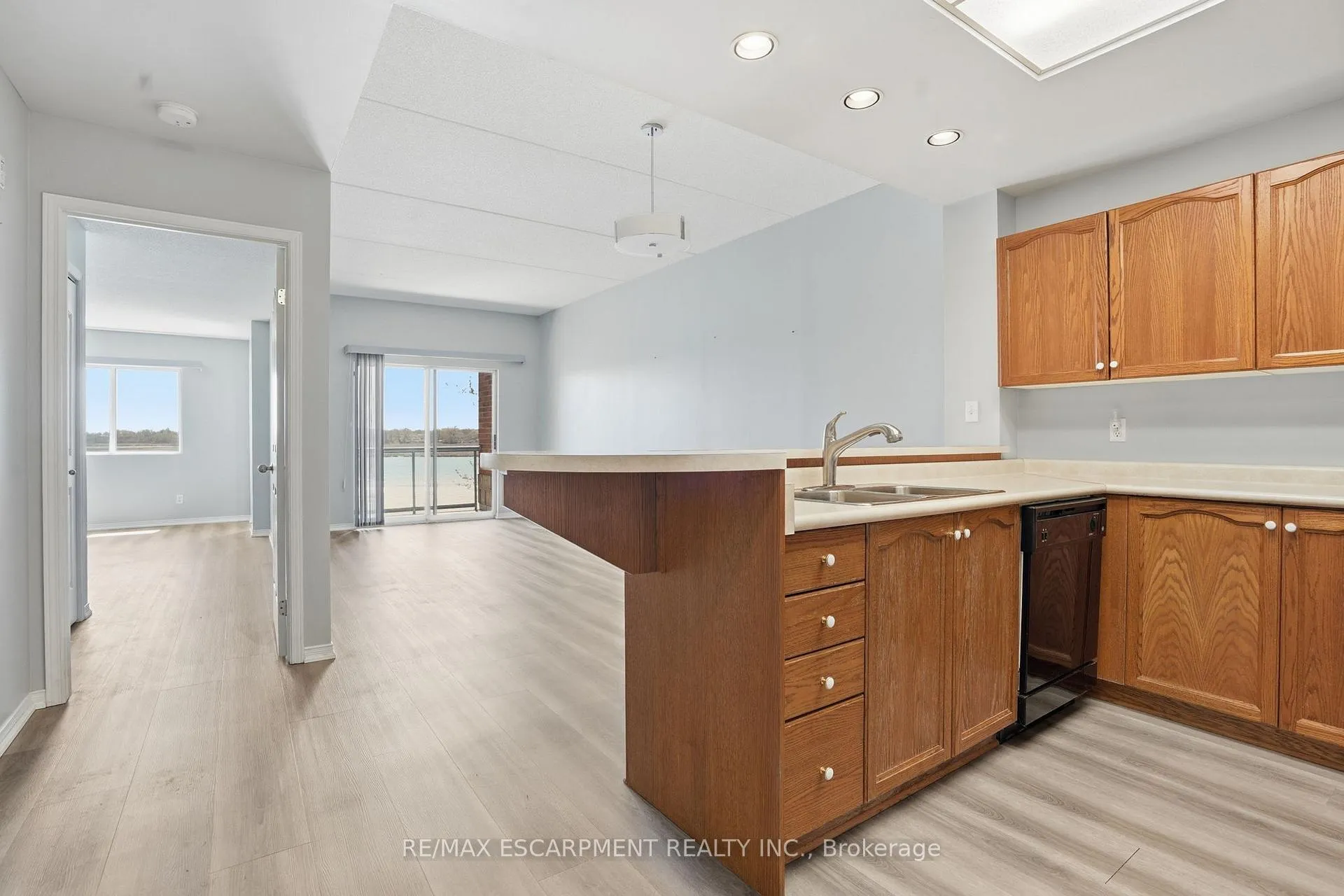 Photo 7 of Unit 202, 210 Main Street E, Haldimand, Dunnville — HOMEH