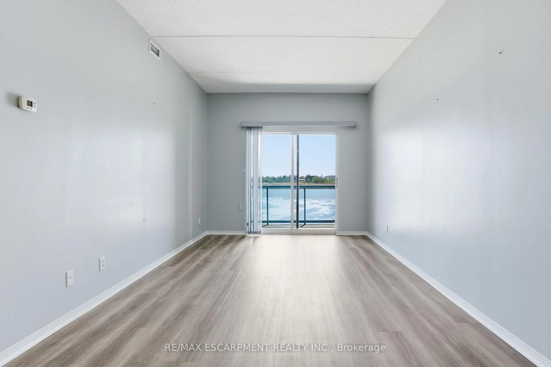 Photo 10 of Unit 202, 210 Main Street E, Haldimand, Dunnville — HOMEH