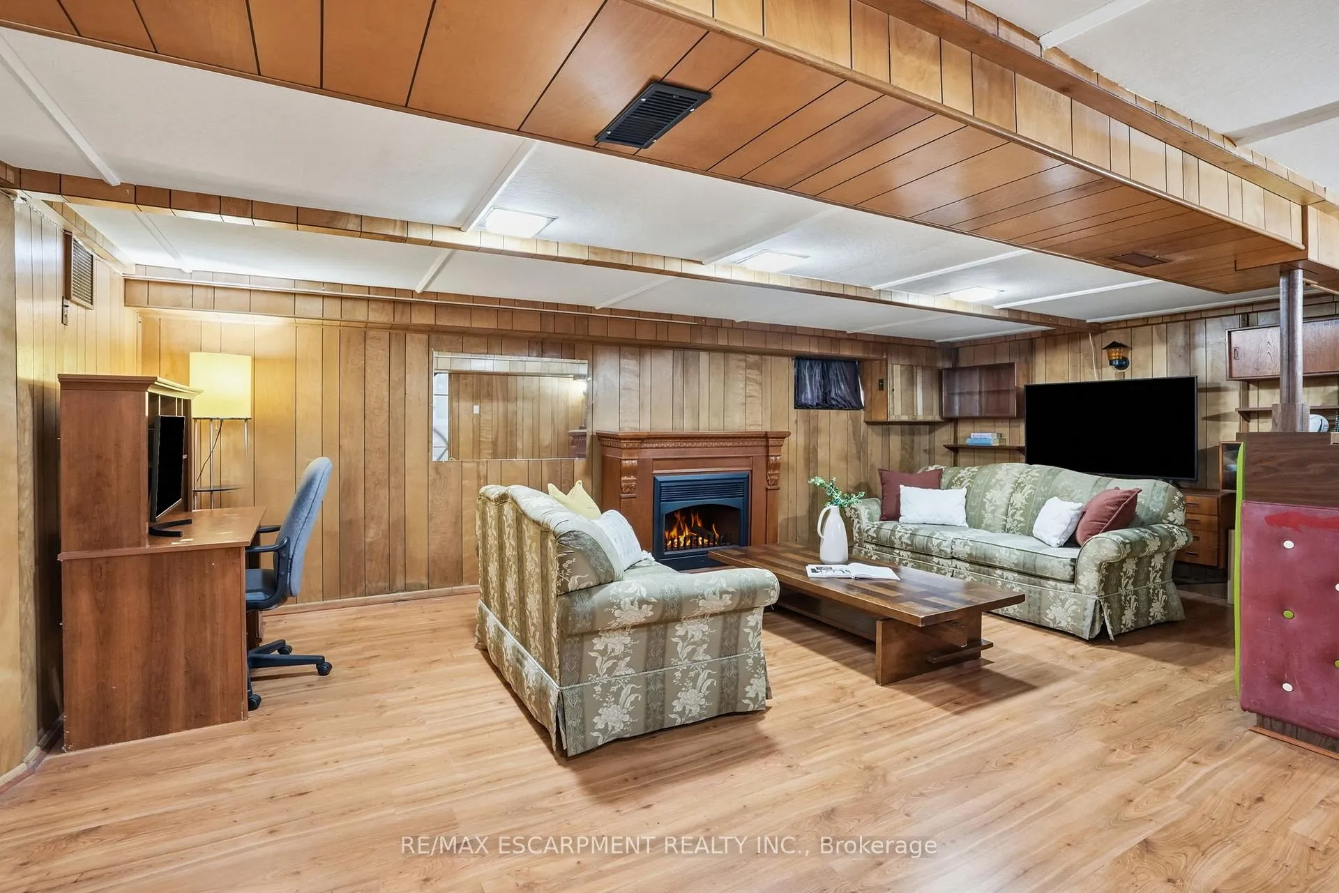 Photo 23 of 4 Duncombe Drive, Hamilton, Hill Park — HOMEH