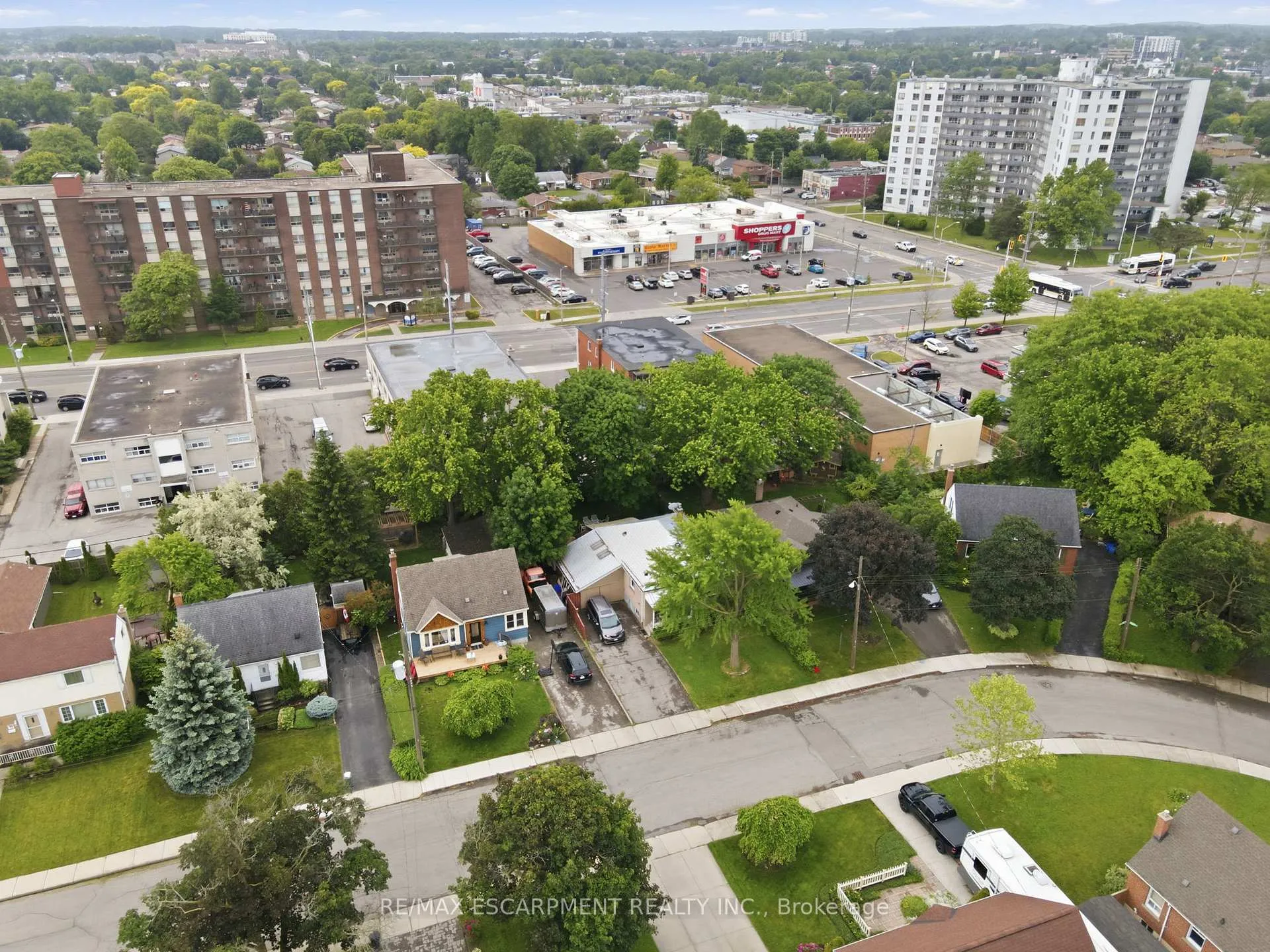 Photo 41 of 4 Duncombe Drive, Hamilton, Hill Park — HOMEH