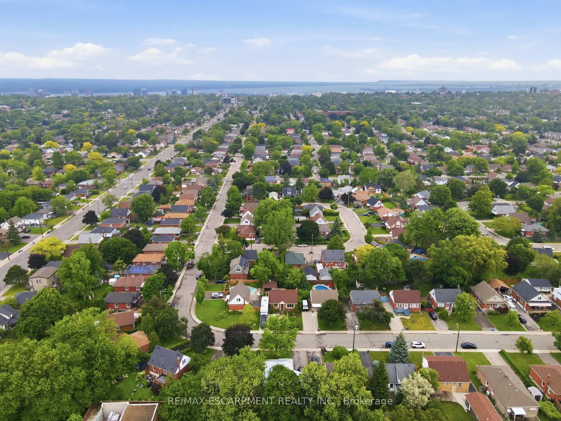 Photo 44 of 4 Duncombe Drive, Hamilton, Hill Park — HOMEH