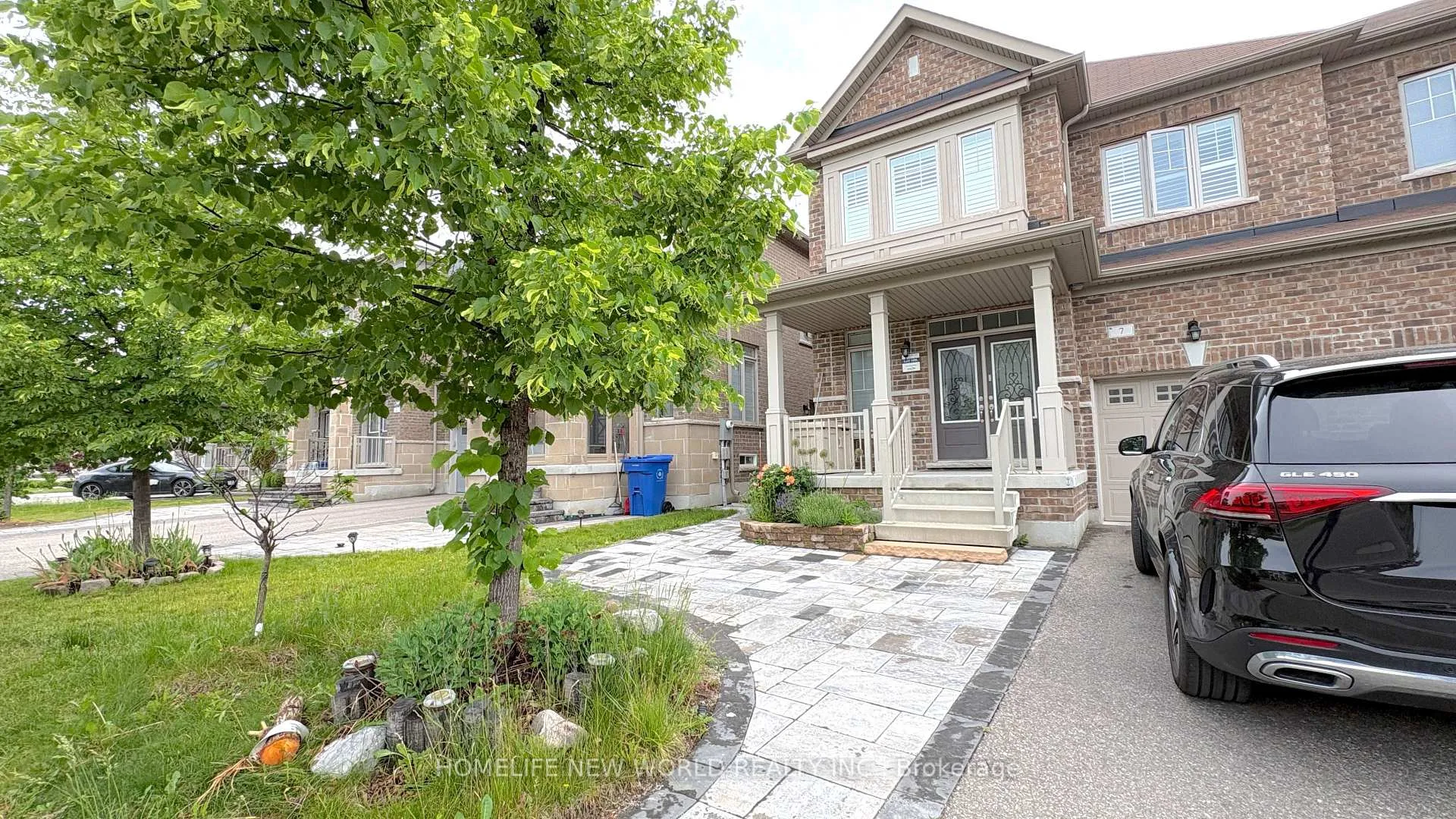 Photo 1 of Unit Basement, 7 Chouinard Way, Aurora, Rural Aurora — HOMEH