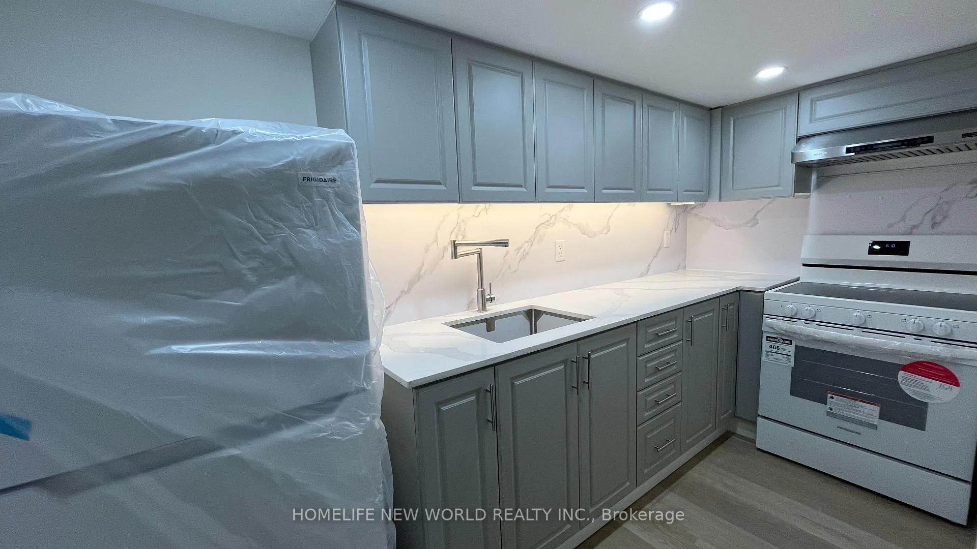 Photo 5 of Unit Basement, 7 Chouinard Way, Aurora, Rural Aurora — HOMEH