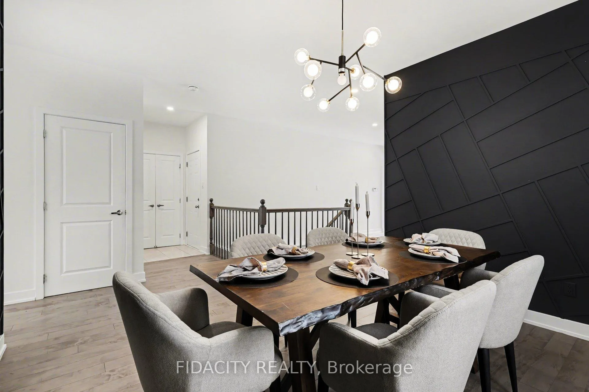 Photo 5 of 565 Bobolink Ridge, Ottawa, Stittsville (South) — HOMEH