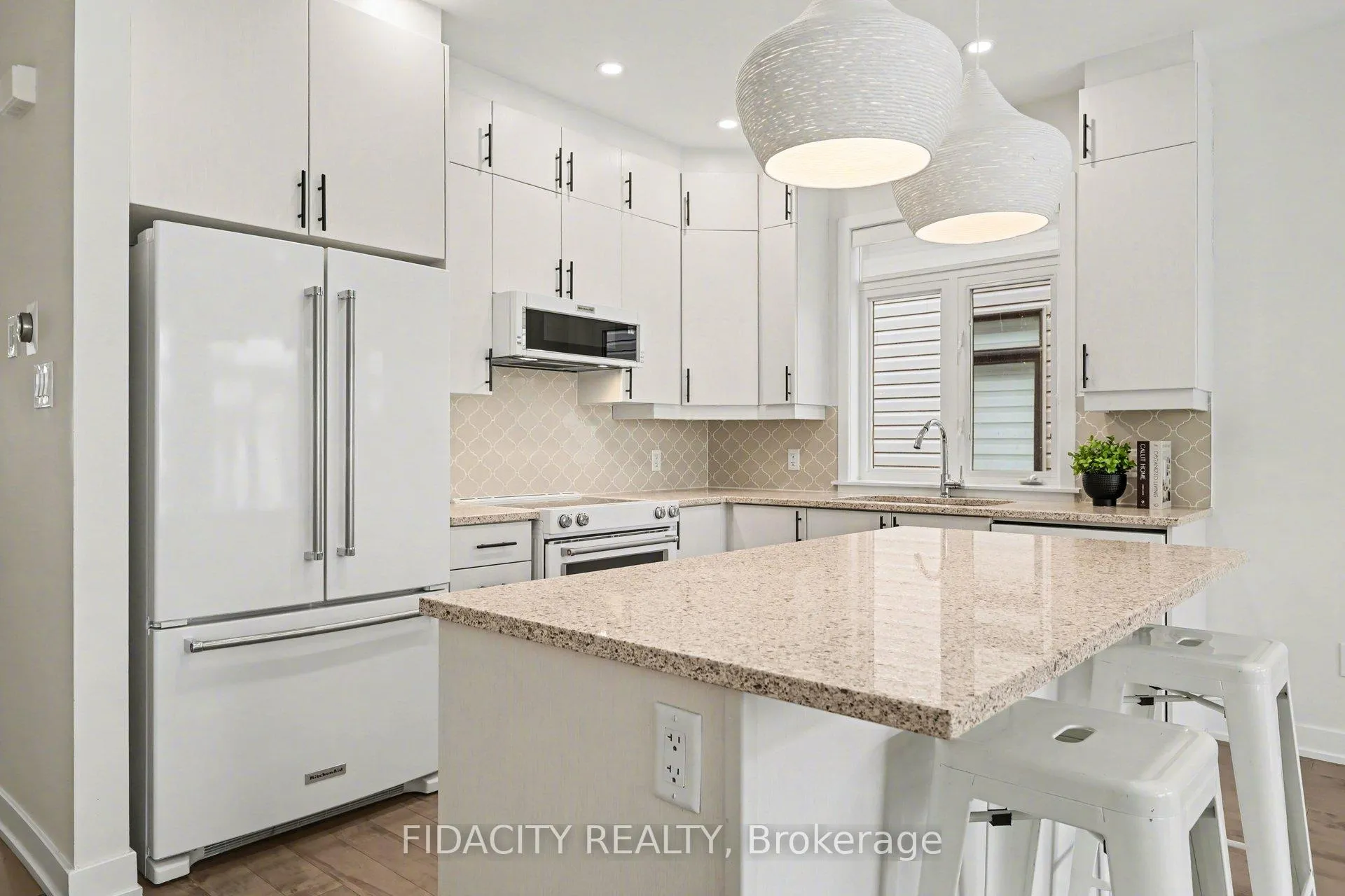 Photo 12 of 565 Bobolink Ridge, Ottawa, Stittsville (South) — HOMEH