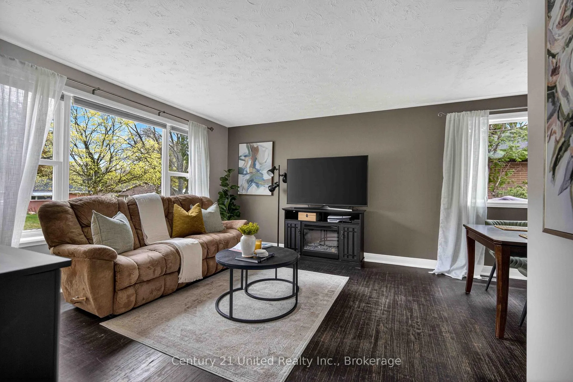 Photo 5 of 1459 Westbrook Drive, Peterborough, Monaghan Ward 2 — HOMEH