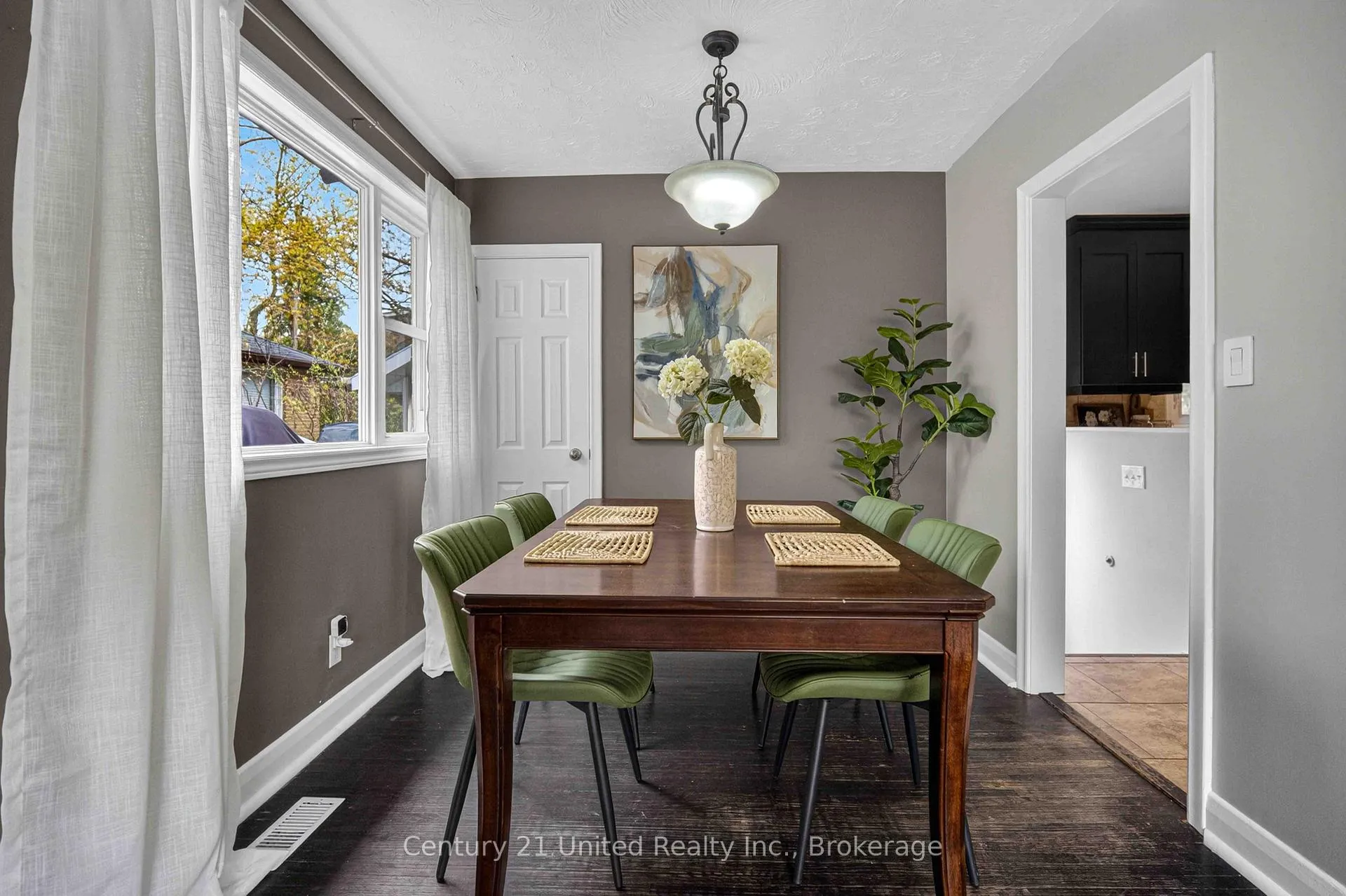 Photo 8 of 1459 Westbrook Drive, Peterborough, Monaghan Ward 2 — HOMEH