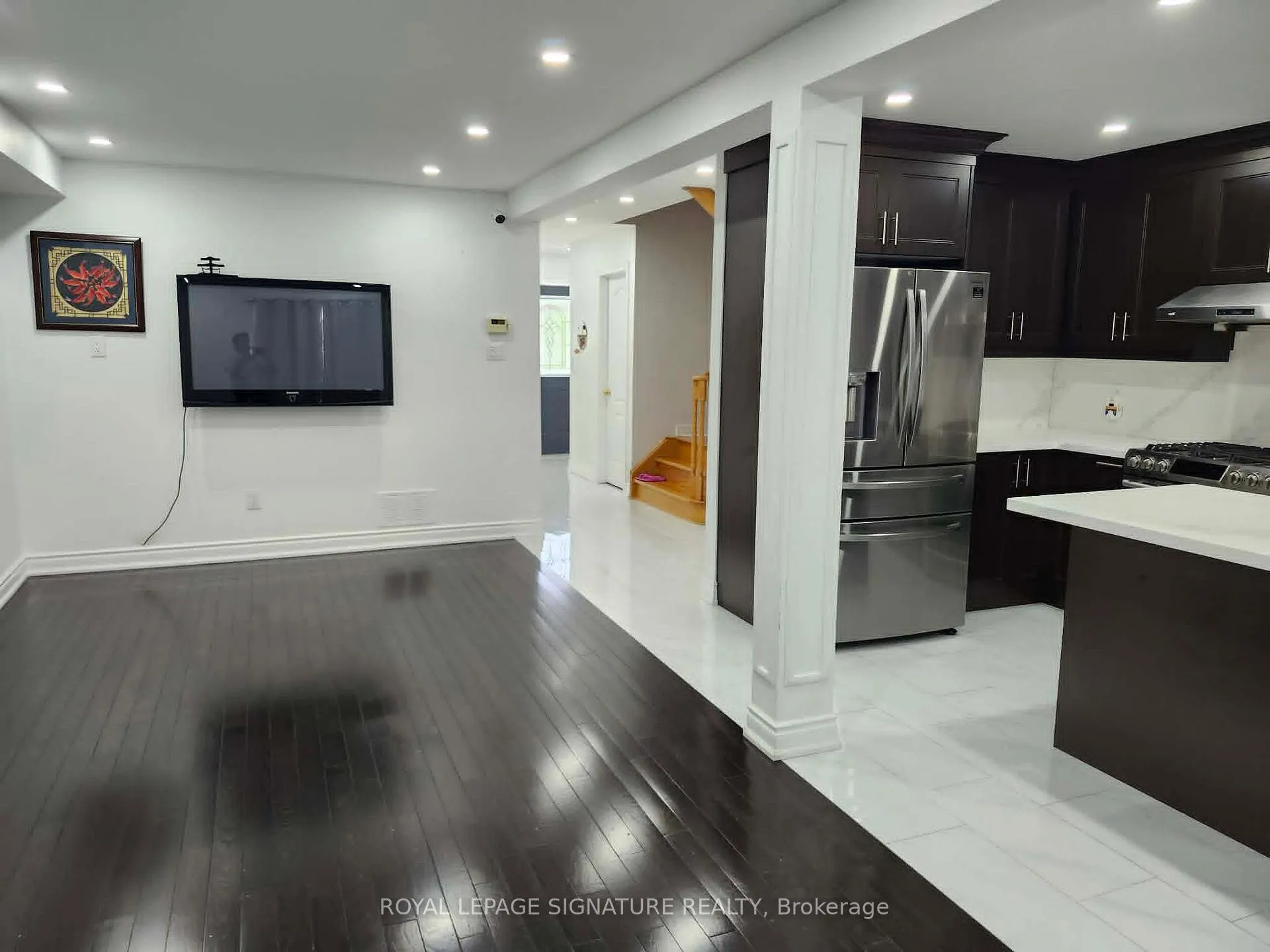 Photo 6 of 99 Corkwood Crescent, Vaughan, Maple — HOMEH