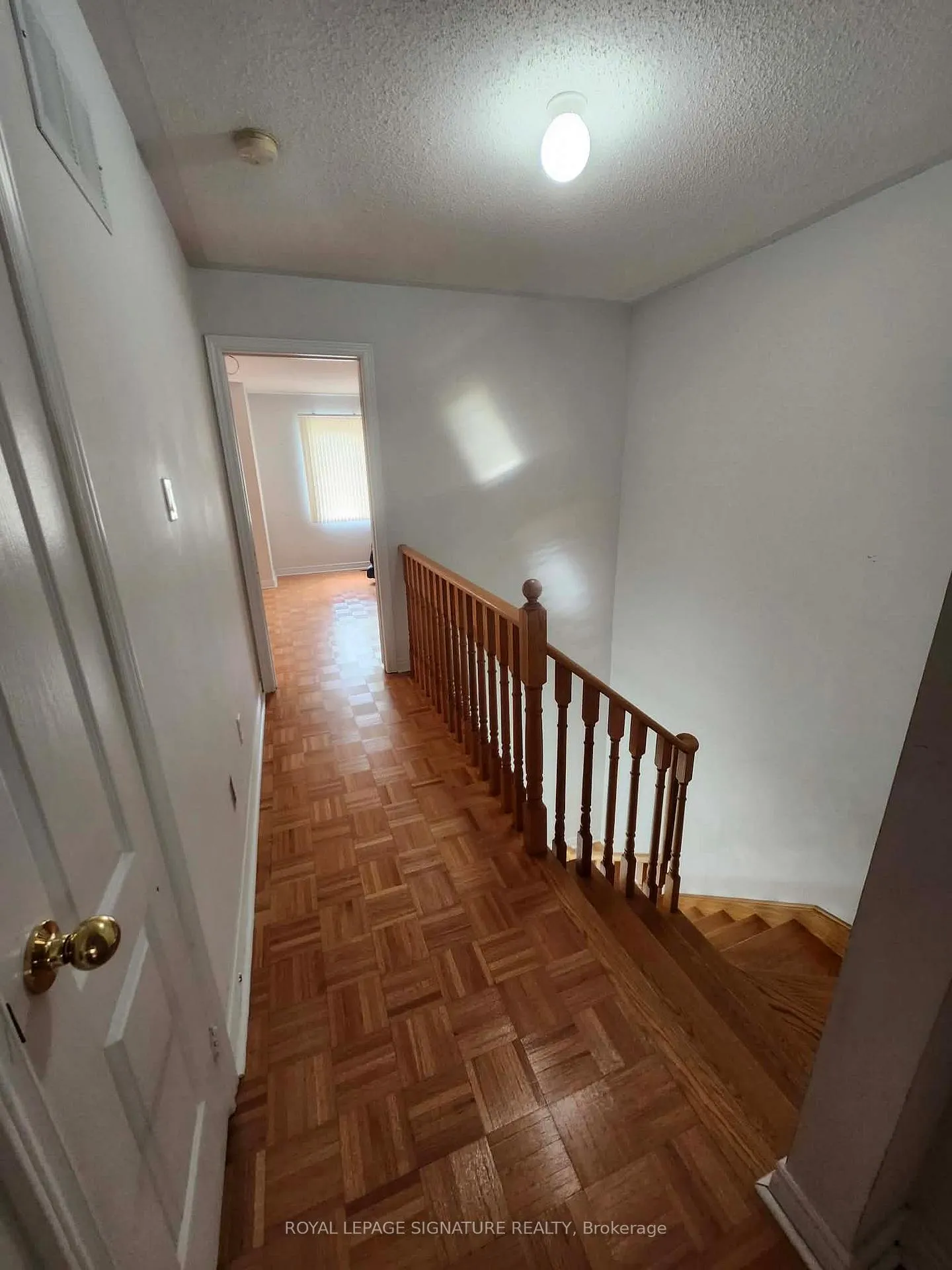 Photo 9 of 99 Corkwood Crescent, Vaughan, Maple — HOMEH