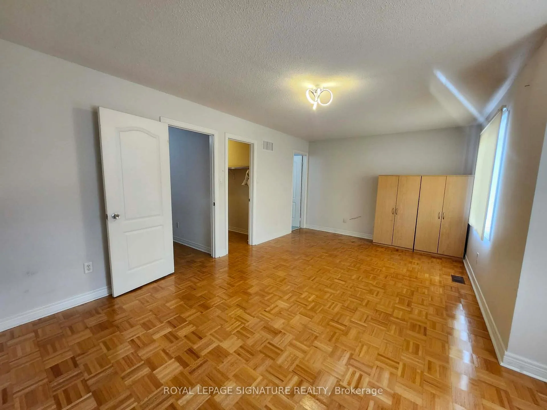 Photo 10 of 99 Corkwood Crescent, Vaughan, Maple — HOMEH
