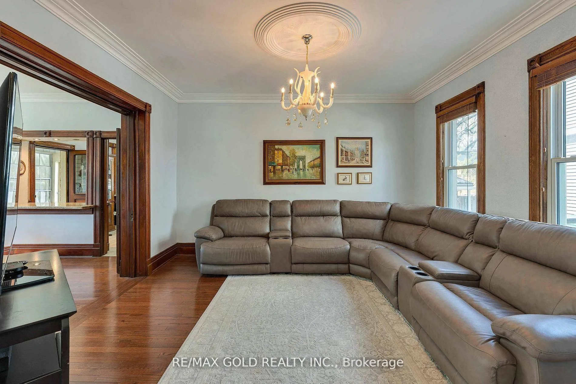Photo 11 of 16 Maynard Avenue, Kitchener — HOMEH