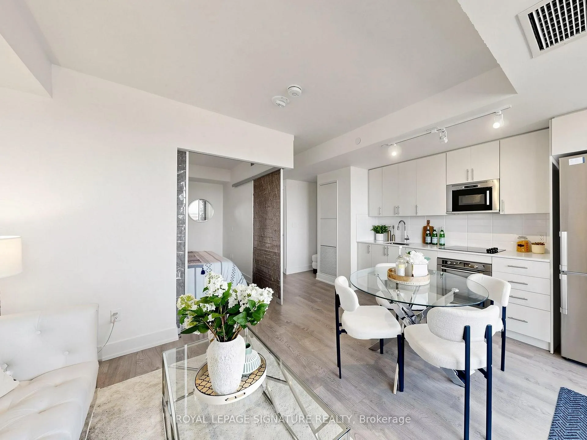 Photo 12 of Unit 2121, 2550 Simcoe Street N, Oshawa, Windfields — HOMEH