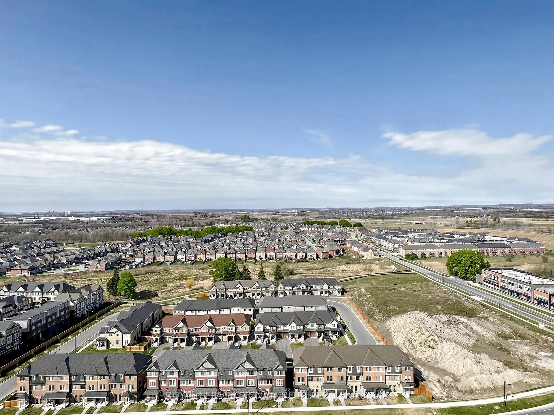 Photo 28 of Unit 2121, 2550 Simcoe Street N, Oshawa, Windfields — HOMEH