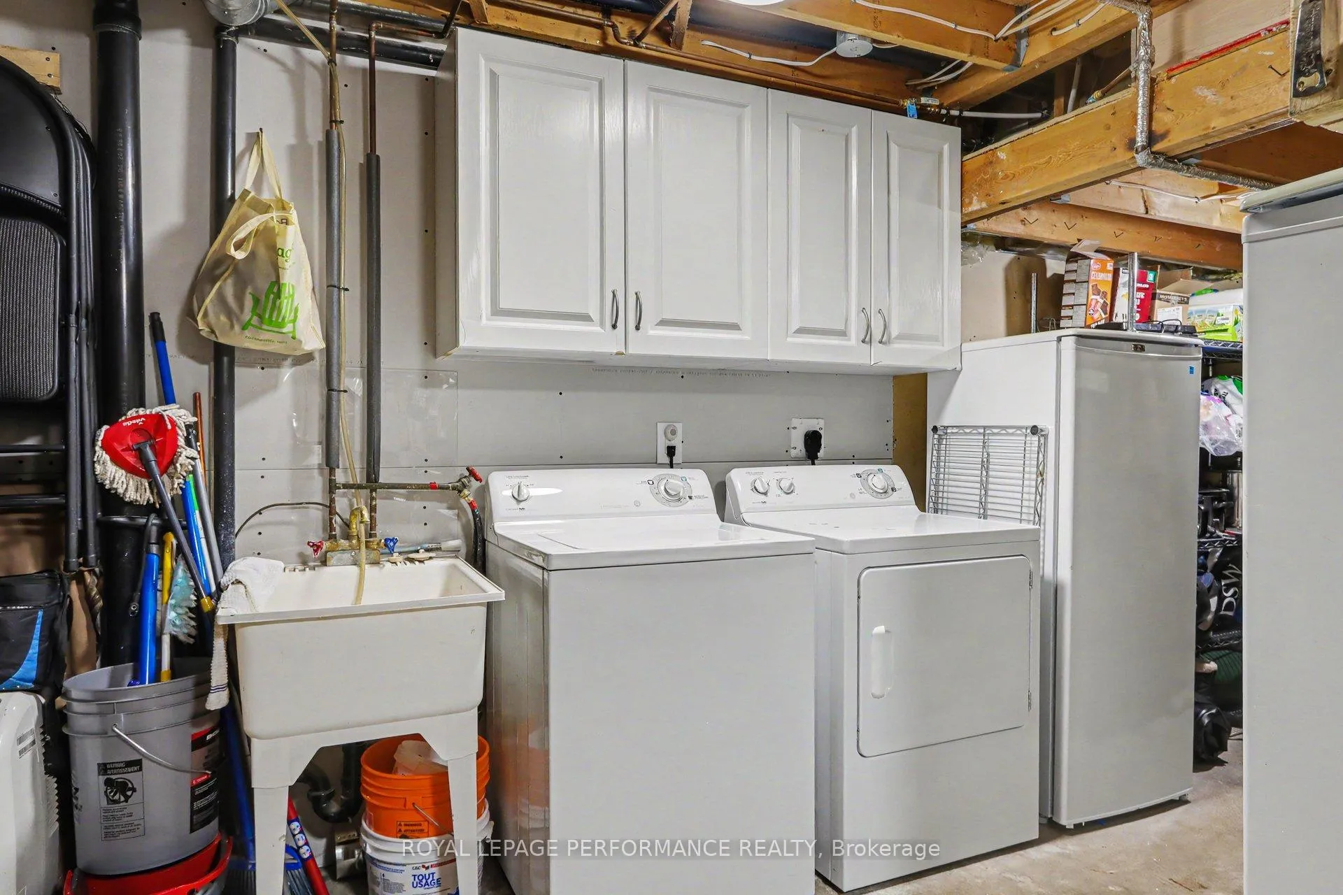 Photo 23 of 17 Bentbrook Crescent, Ottawa, Barrhaven - Heritage Park — HOMEH