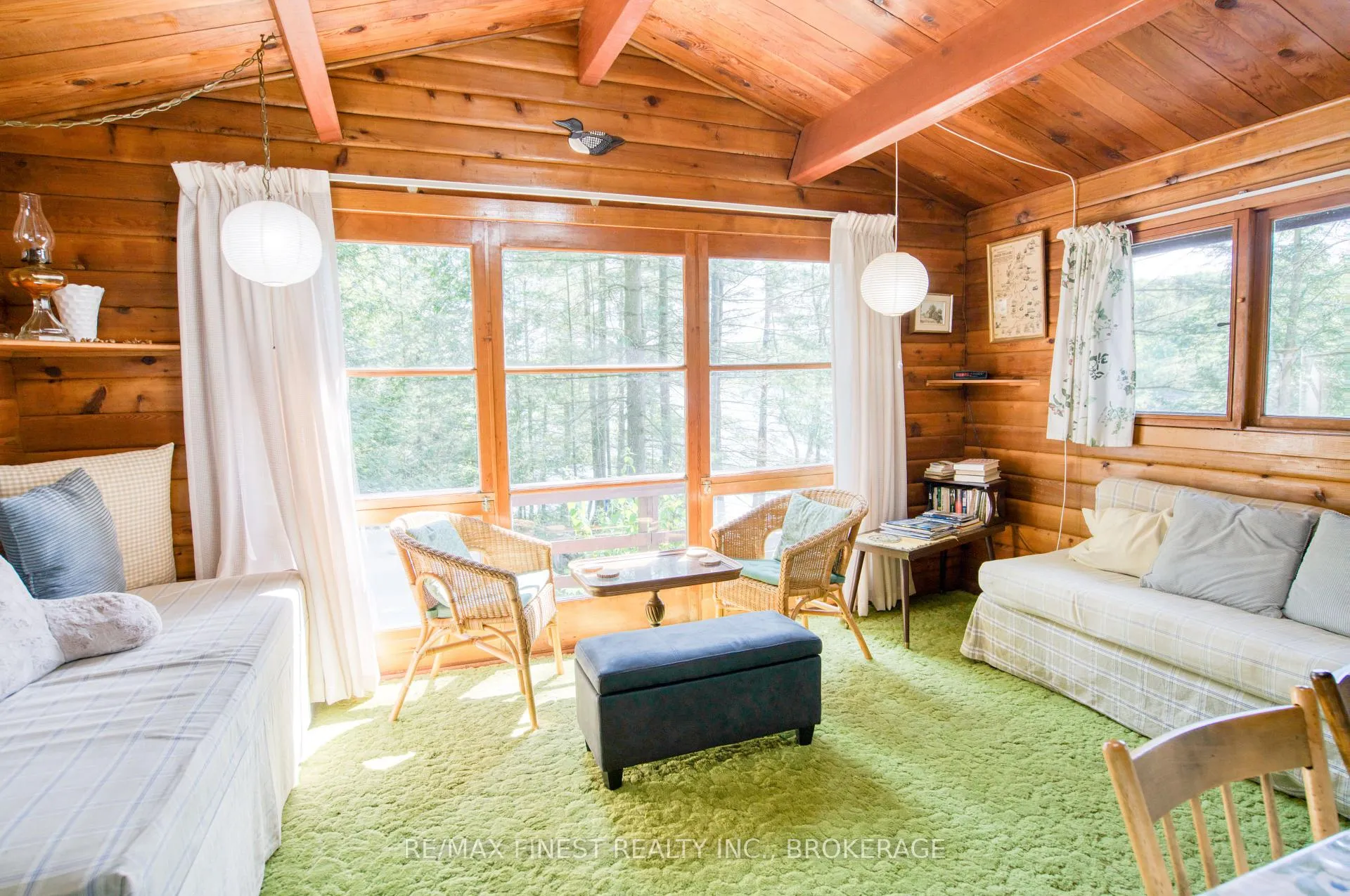 Photo 4 of 1029 Oak Lane North, Frontenac, Frontenac Centre — HOMEH
