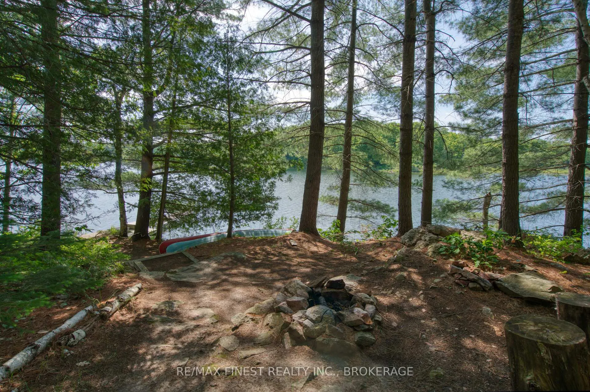 Photo 25 of 1029 Oak Lane North, Frontenac, Frontenac Centre — HOMEH